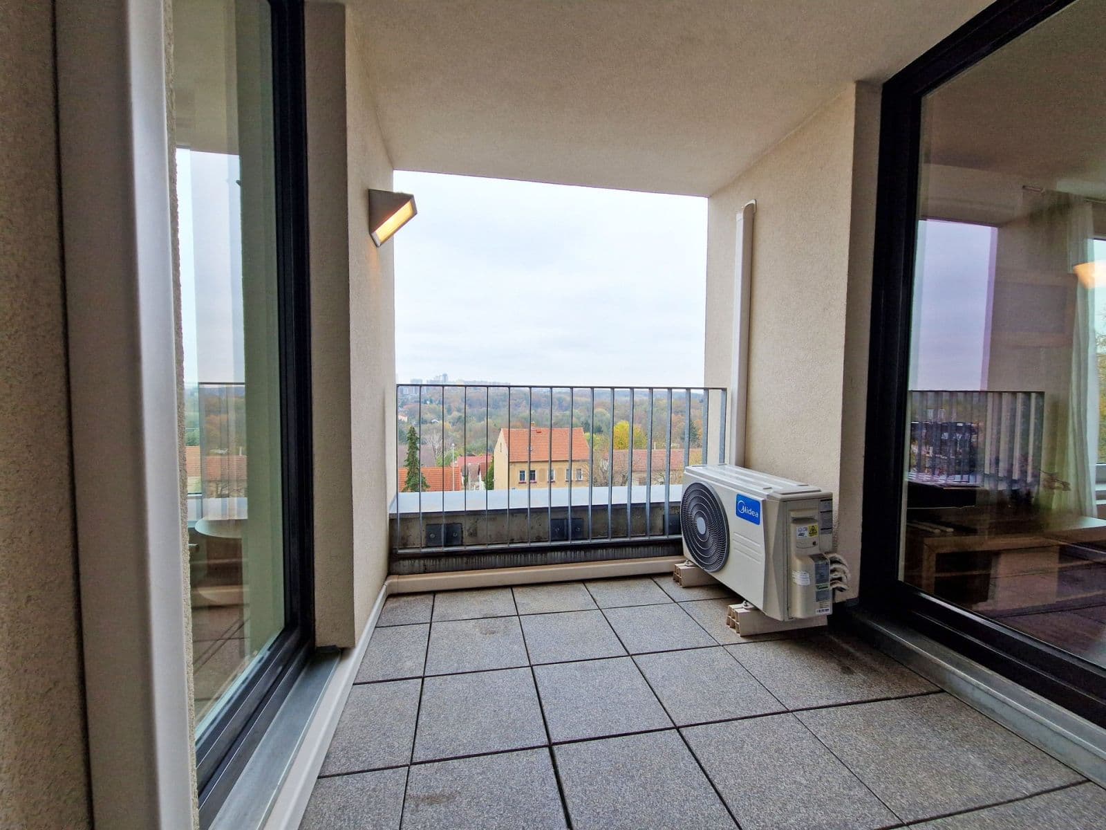 1 bedroom with open-plan kitchen flat to rent, 68 m², Edisonova, Prague, Prague 1 bedroom with open-plan kitchen flat to rent, 68 m², Edisonova, Prague, Prague