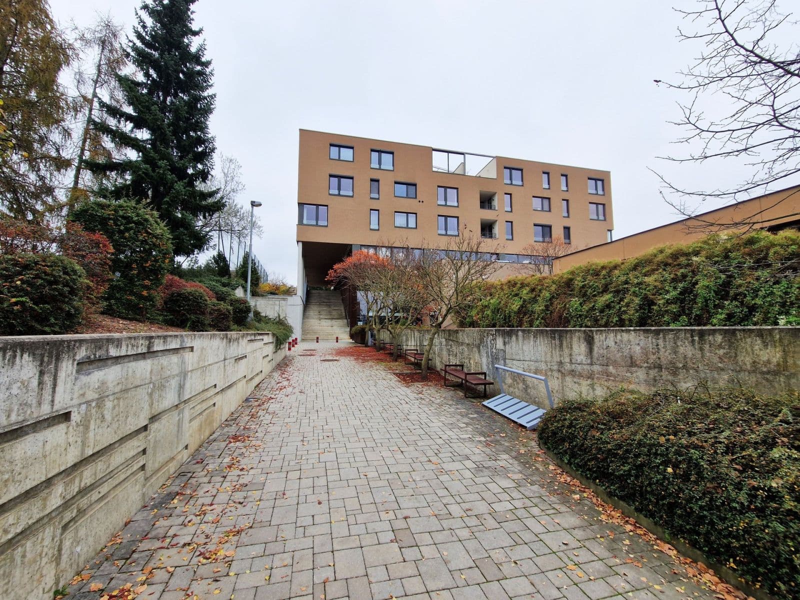 1 bedroom with open-plan kitchen flat to rent, 68 m², Edisonova, Prague, Prague 1 bedroom with open-plan kitchen flat to rent, 68 m², Edisonova, Prague, Prague