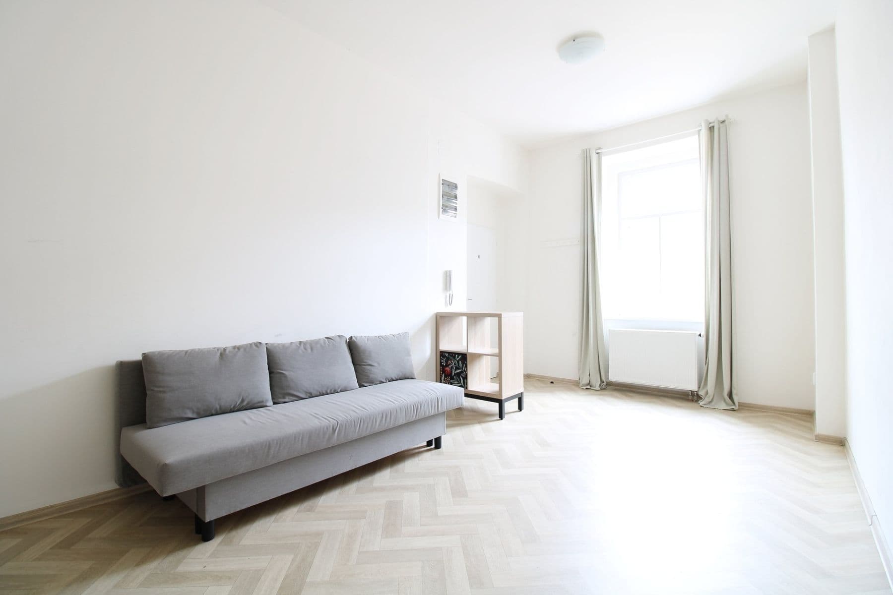 1 bedroom with open-plan kitchen flat to rent, 41 m², Neklanova, Prague, Prague 1 bedroom with open-plan kitchen flat to rent, 41 m², Neklanova, Prague, Prague
