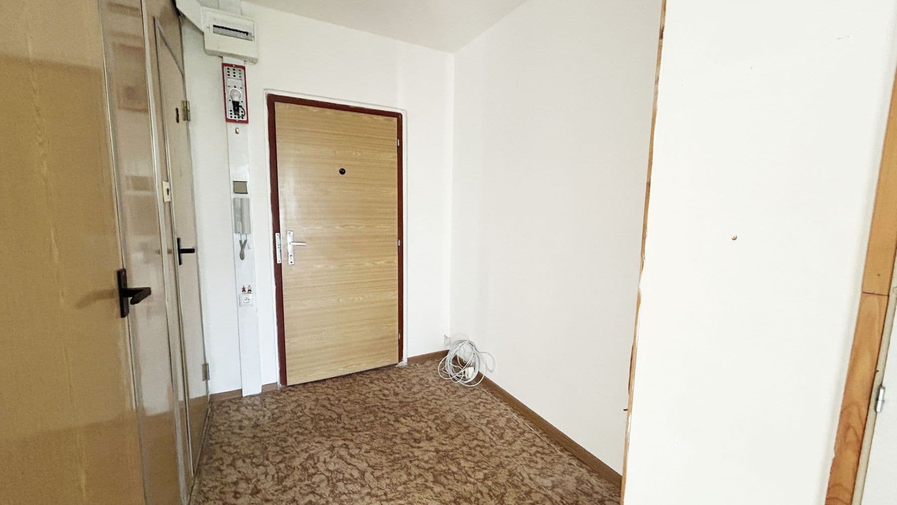1 bedroom with open-plan kitchen flat to rent, 52 m², Vikova, Slaný, Středočeský Region 1 bedroom with open-plan kitchen flat to rent, 52 m², Vikova, Slaný, Středočeský Region