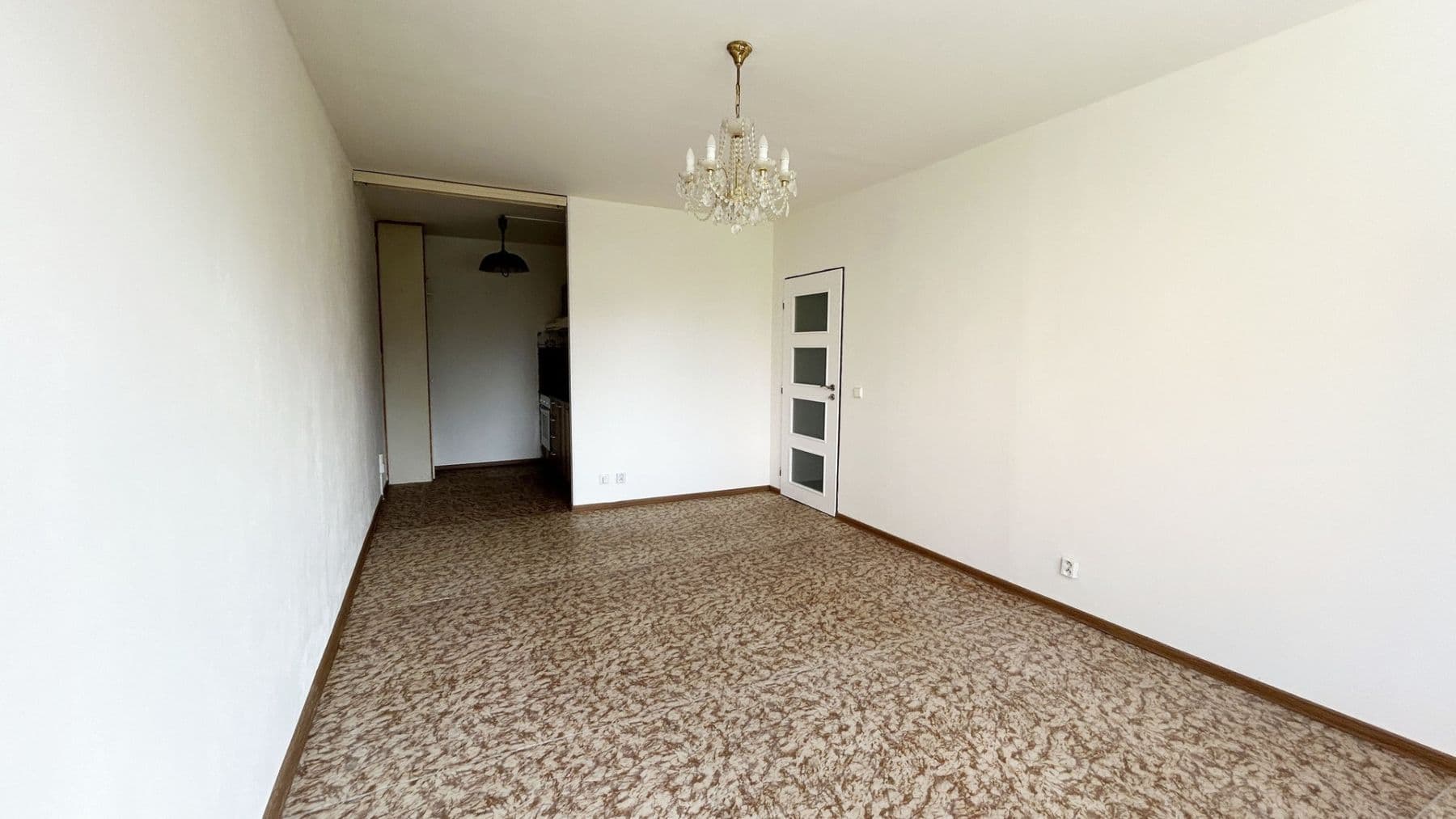 1 bedroom with open-plan kitchen flat to rent, 52 m², Vikova, Slaný, Středočeský Region 1 bedroom with open-plan kitchen flat to rent, 52 m², Vikova, Slaný, Středočeský Region