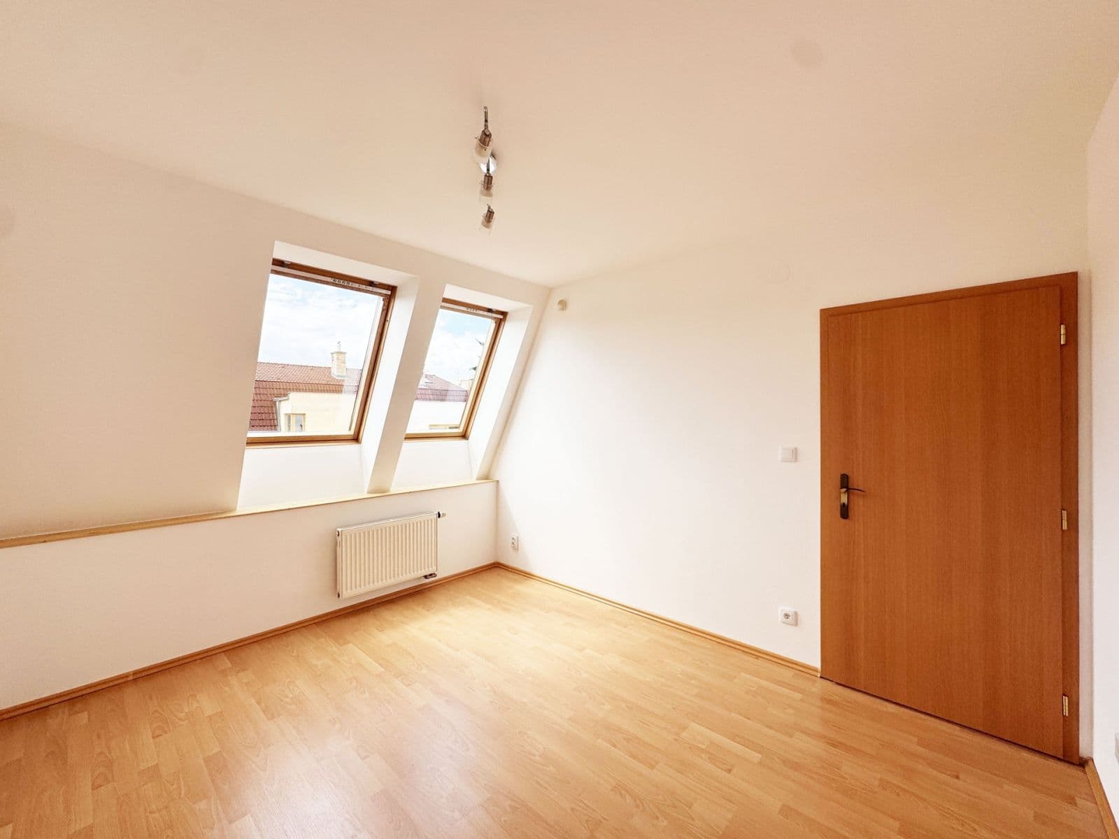 2 bedroom with open-plan kitchen flat to rent, 80 m², Libušská, Prague, Prague 2 bedroom with open-plan kitchen flat to rent, 80 m², Libušská, Prague, Prague