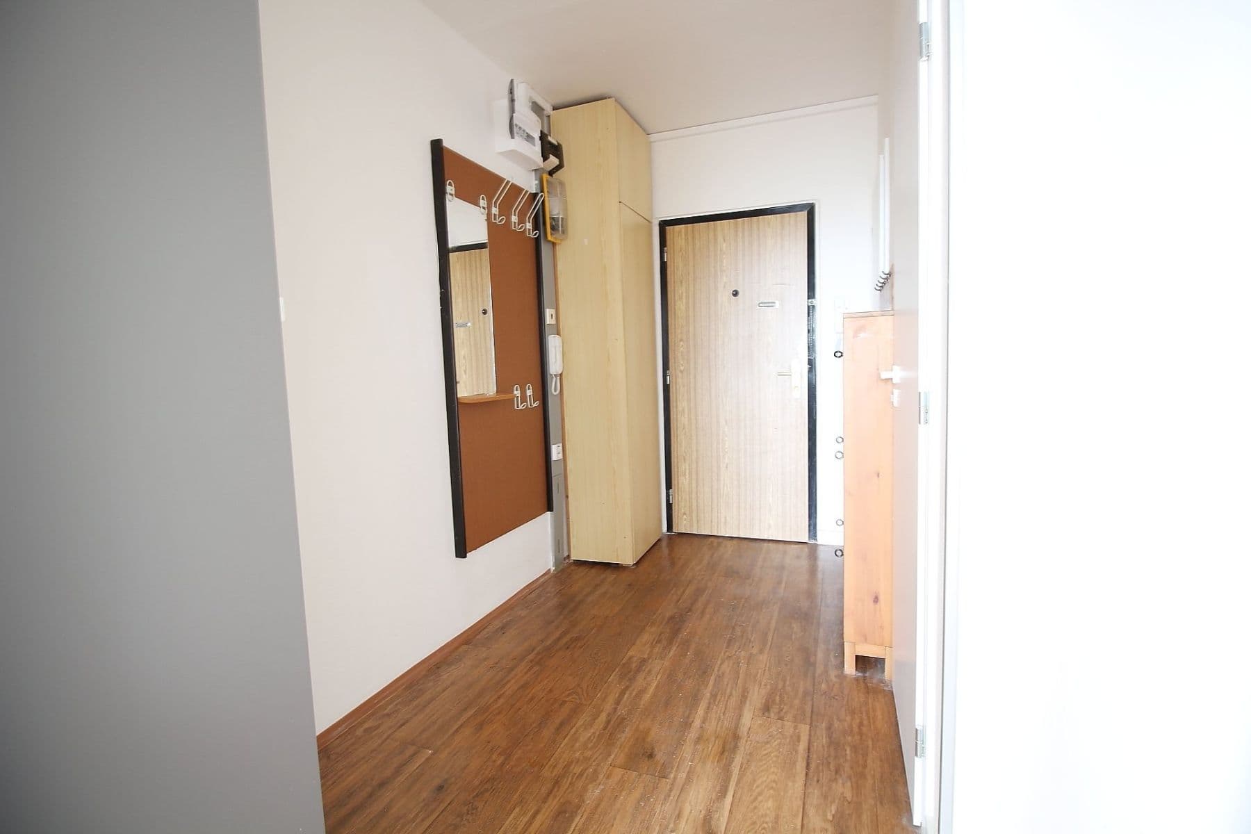 1 bedroom with open-plan kitchen flat to rent, 42 m², sídl. U Cukrovaru, Kralupy nad Vltavou, Středočeský Region 1 bedroom with open-plan kitchen flat to rent, 42 m², sídl. U Cukrovaru, Kralupy nad Vltavou, Středočeský Region
