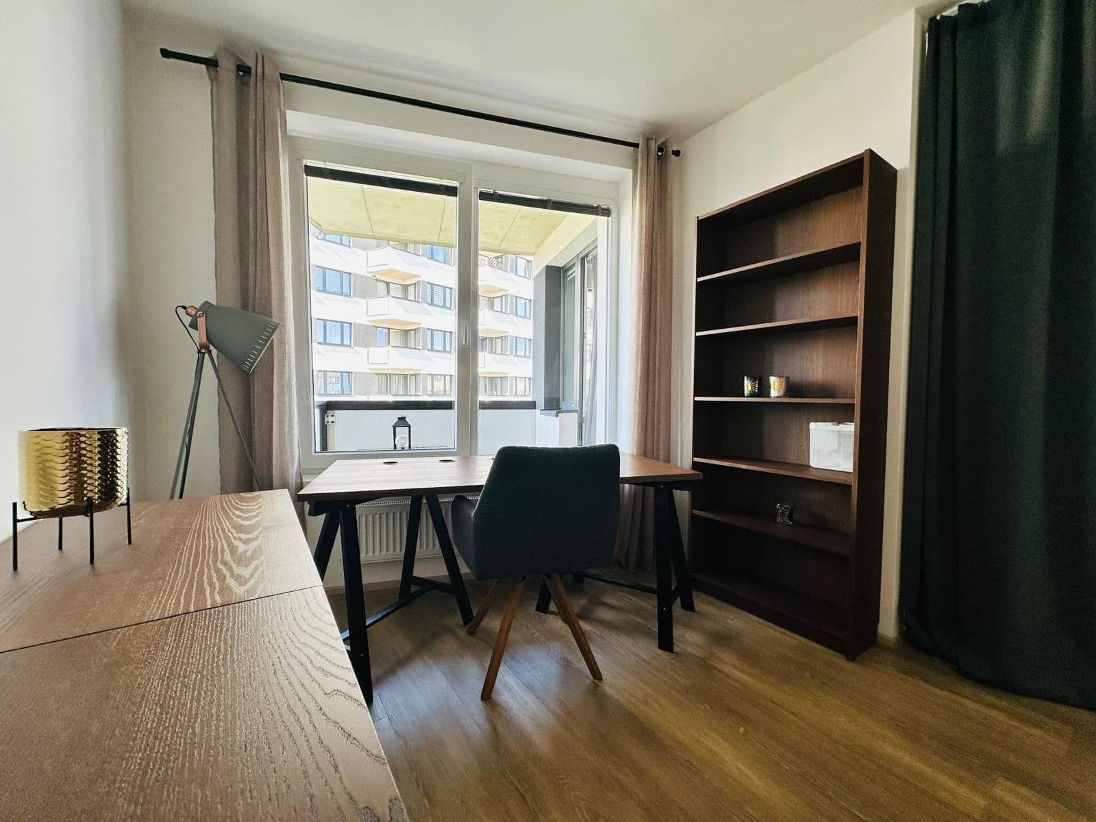 1 bedroom with open-plan kitchen flat to rent, 58 m², Makedonská, Prague, Prague 1 bedroom with open-plan kitchen flat to rent, 58 m², Makedonská, Prague, Prague
