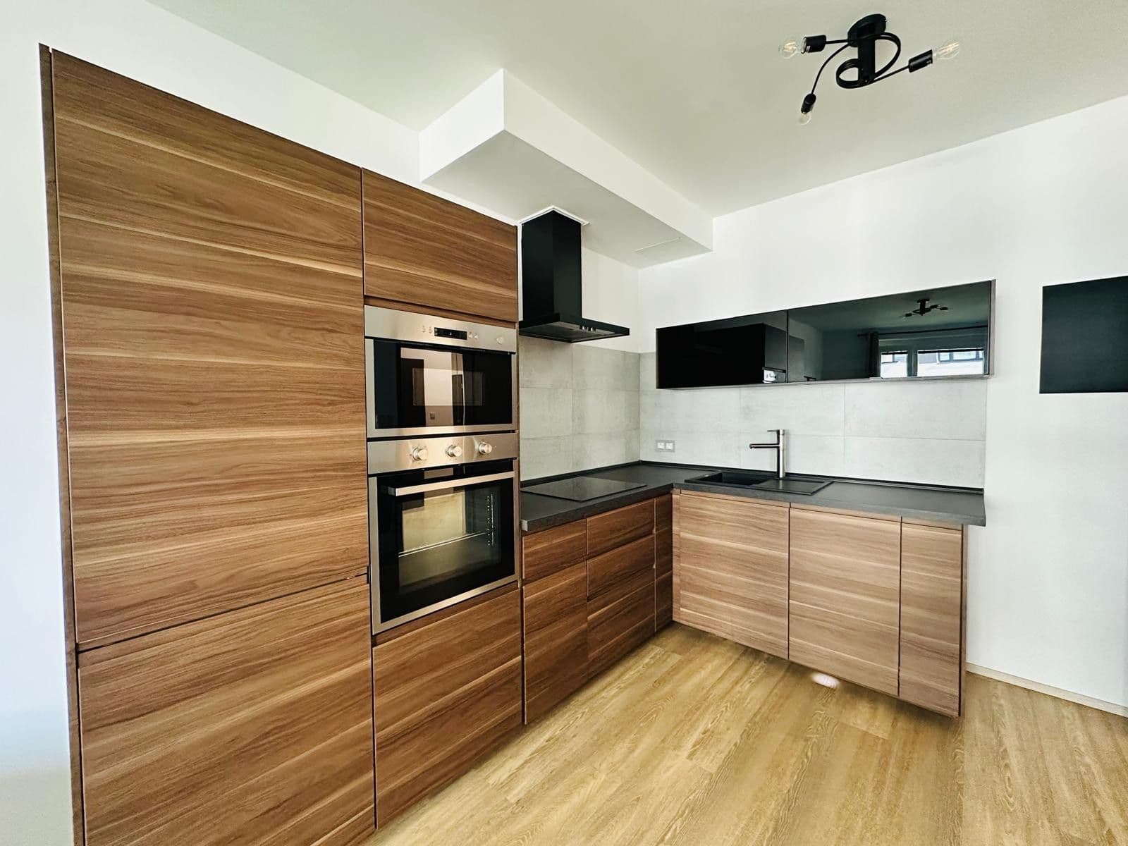 1 bedroom with open-plan kitchen flat to rent, 58 m², Makedonská, Prague, Prague 1 bedroom with open-plan kitchen flat to rent, 58 m², Makedonská, Prague, Prague