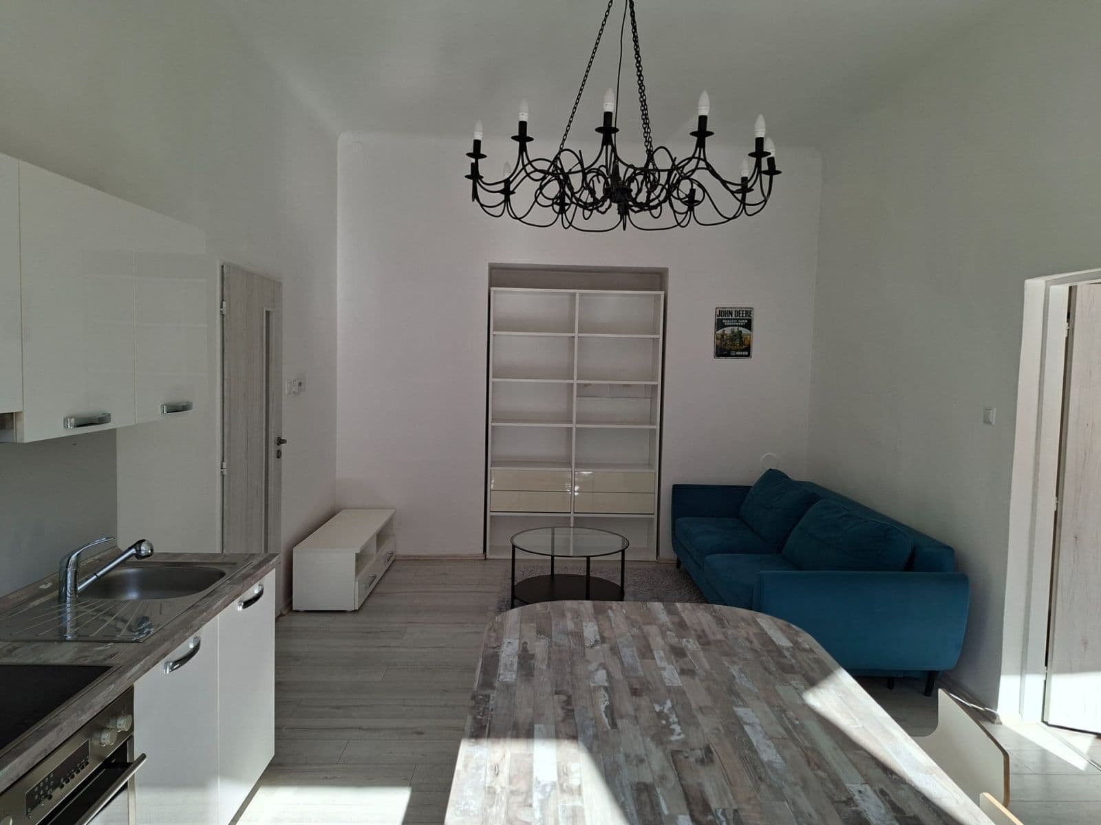 2 bedroom with open-plan kitchen flat to rent, 20 m², Pernerova, Prague, Prague 2 bedroom with open-plan kitchen flat to rent, 20 m², Pernerova, Prague, Prague