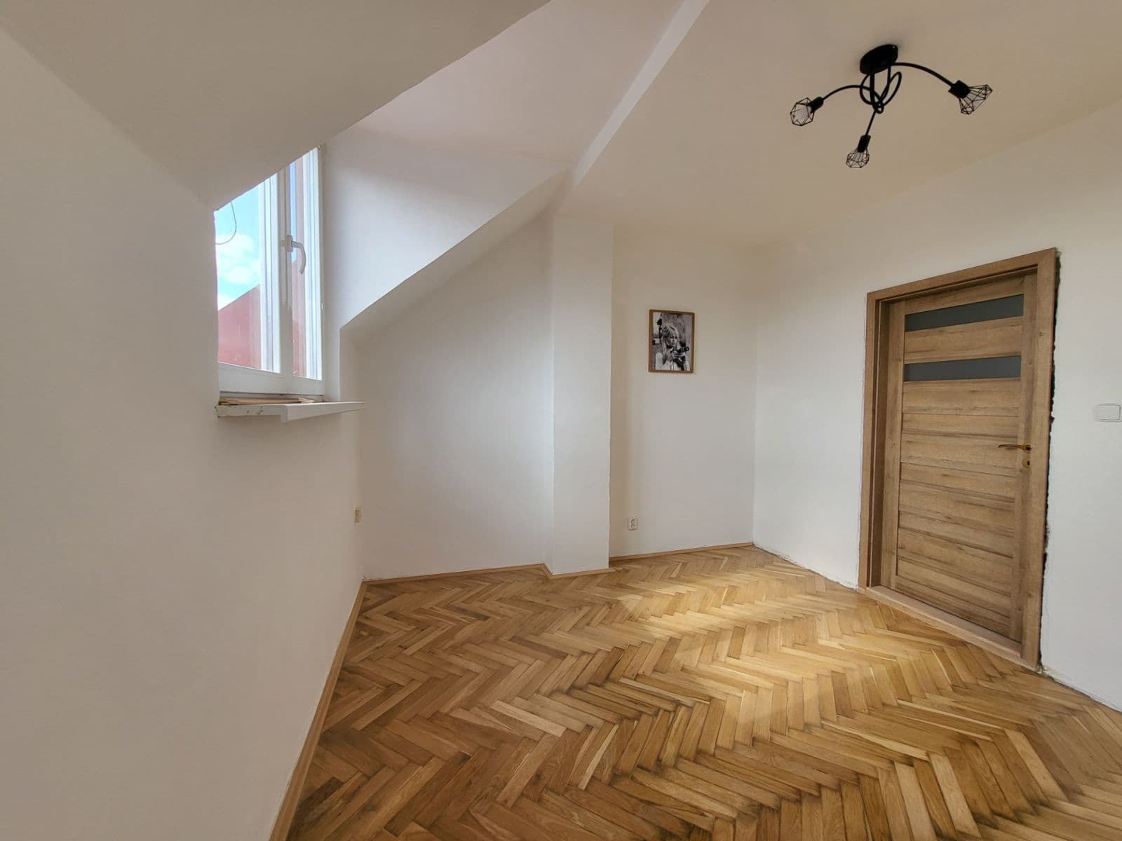 2 bedroom flat to rent, 47 m², Legionářů, Příbram, Středočeský Region 2 bedroom flat to rent, 47 m², Legionářů, Příbram, Středočeský Region