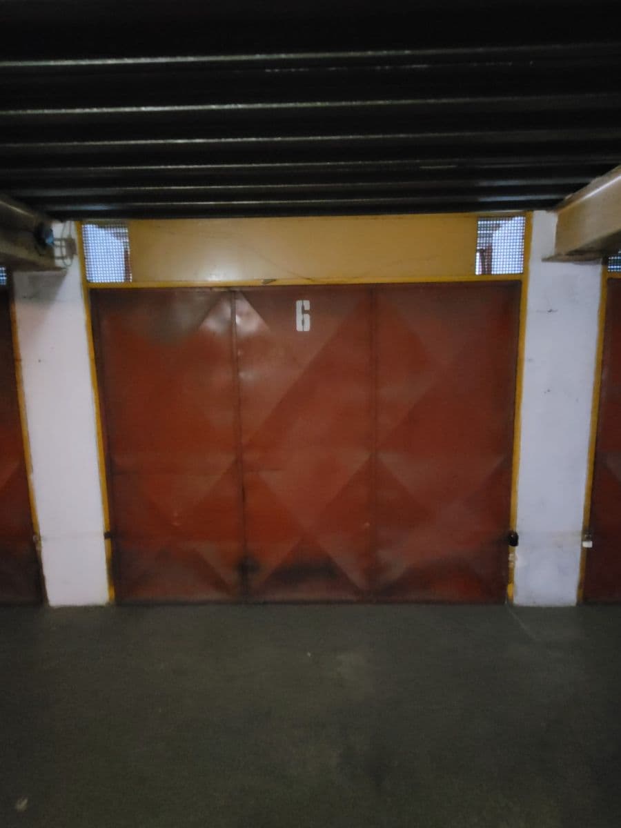 garage to rent, 14 m², Brožíkova, Plzeň, Plzeňský Region garage to rent, 14 m², Brožíkova, Plzeň, Plzeňský Region
