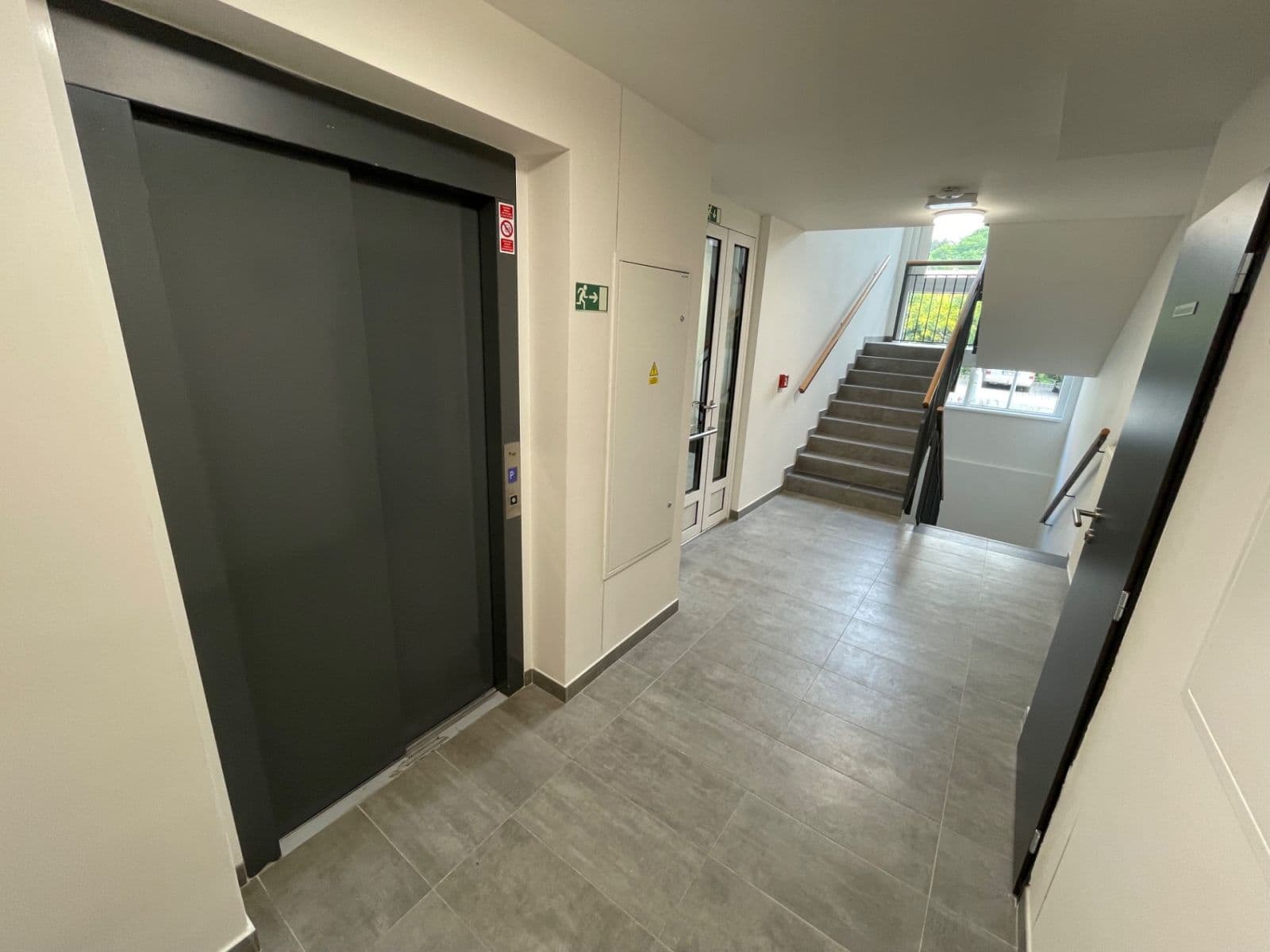1 bedroom with open-plan kitchen flat to rent, 49 m², Na Neklance, Prague, Prague 1 bedroom with open-plan kitchen flat to rent, 49 m², Na Neklance, Prague, Prague