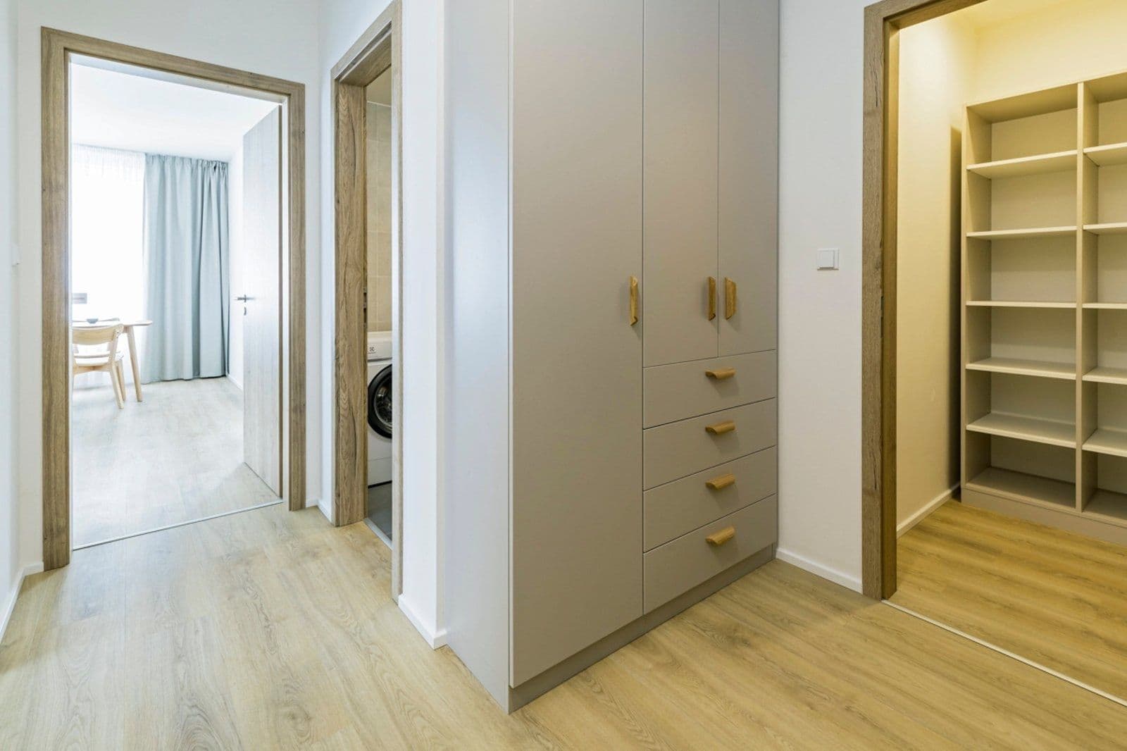 1 bedroom with open-plan kitchen flat to rent, 53 m², U Pergamenky, Prague, Prague 1 bedroom with open-plan kitchen flat to rent, 53 m², U Pergamenky, Prague, Prague