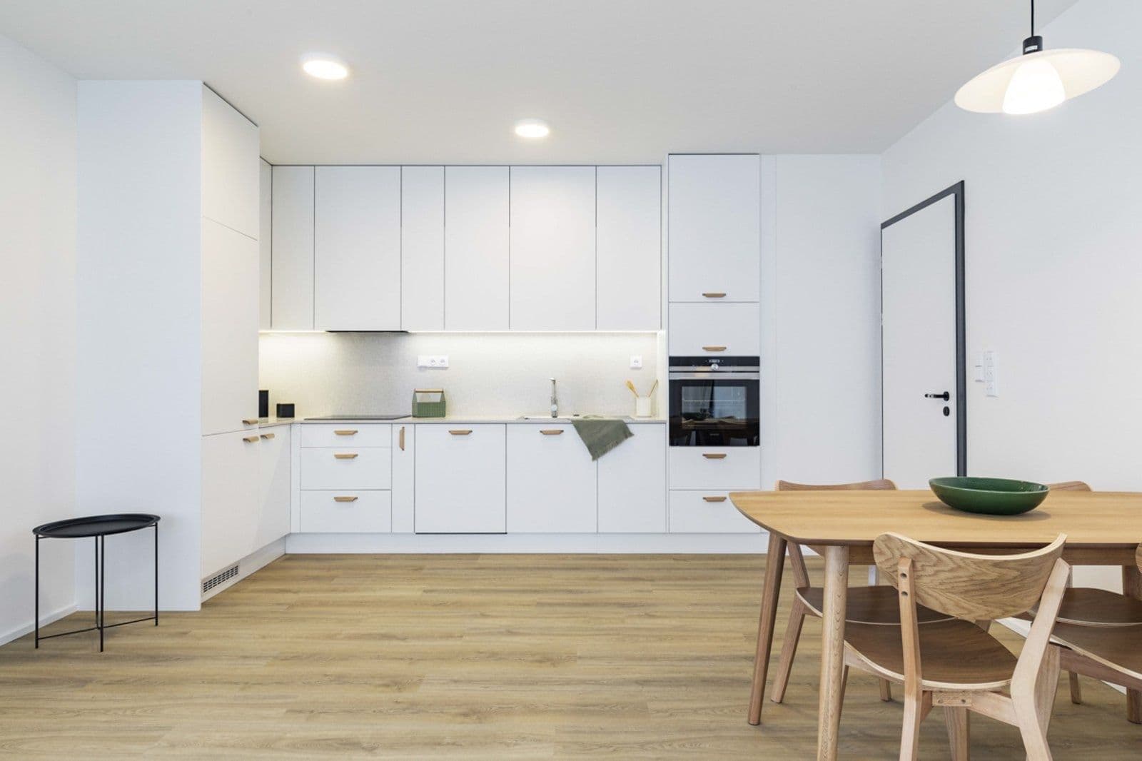 2 bedroom with open-plan kitchen flat to rent, 84 m², U Pergamenky, Prague, Prague 2 bedroom with open-plan kitchen flat to rent, 84 m², U Pergamenky, Prague, Prague