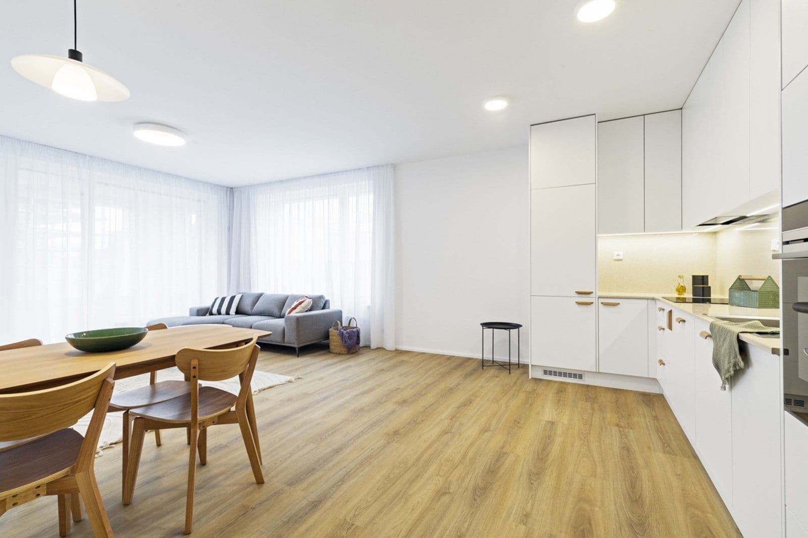 2 bedroom with open-plan kitchen flat to rent, 84 m², U Pergamenky, Prague, Prague 2 bedroom with open-plan kitchen flat to rent, 84 m², U Pergamenky, Prague, Prague