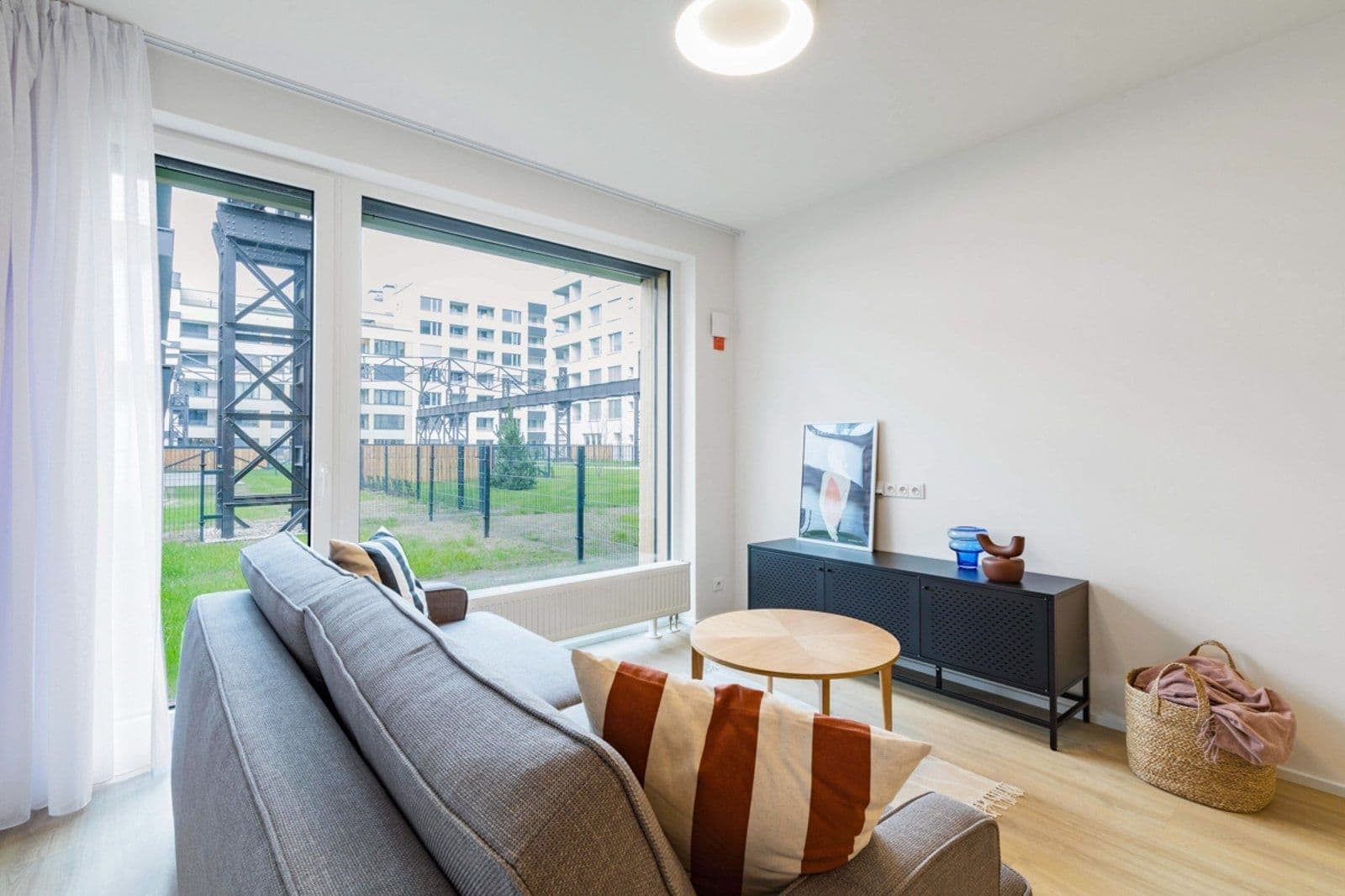 1 bedroom with open-plan kitchen flat to rent, 61 m², Vrbenského, Prague, Prague 1 bedroom with open-plan kitchen flat to rent, 61 m², Vrbenského, Prague, Prague