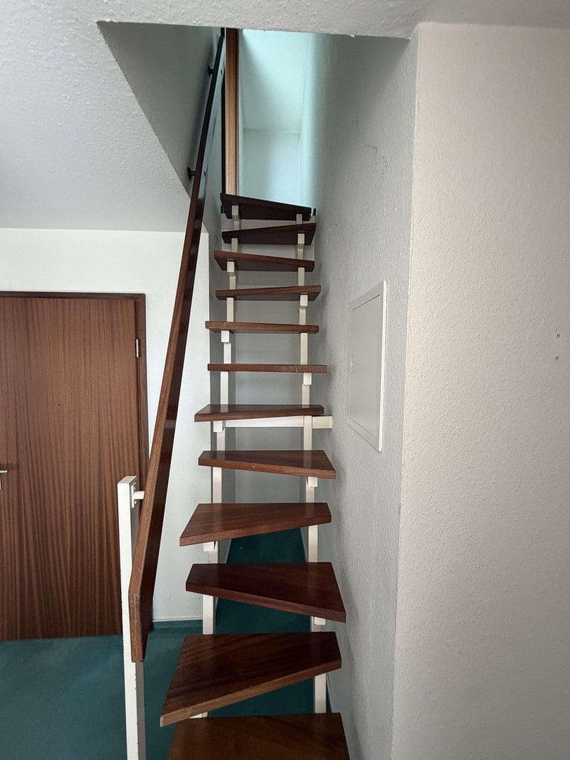 Studio flat to rent, 46 m², Birkenstraße 23, Niefern-Öschelbronn, Baden-Württemberg Studio flat to rent, 46 m², Birkenstraße 23, Niefern-Öschelbronn, Baden-Württemberg