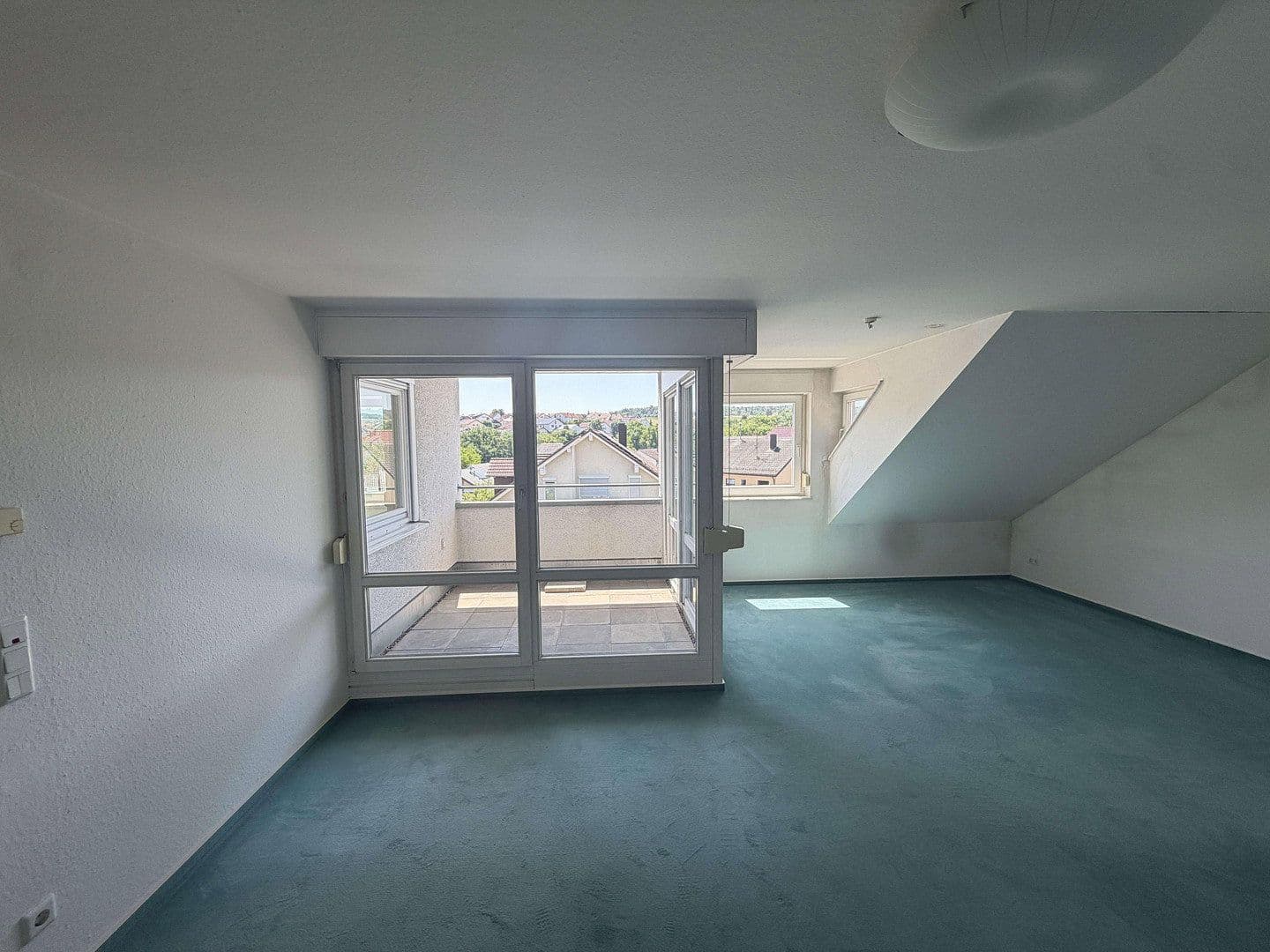 Studio flat to rent, 46 m², Birkenstraße 23, Niefern-Öschelbronn, Baden-Württemberg Studio flat to rent, 46 m², Birkenstraße 23, Niefern-Öschelbronn, Baden-Württemberg