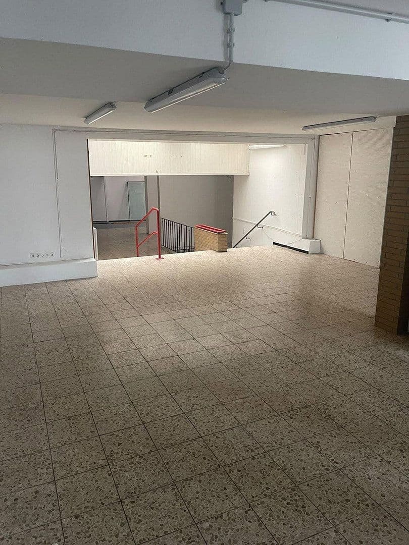 office to rent, 440 m², Schloßstraße 21, Hechingen, Baden-Württemberg office to rent, 440 m², Schloßstraße 21, Hechingen, Baden-Württemberg