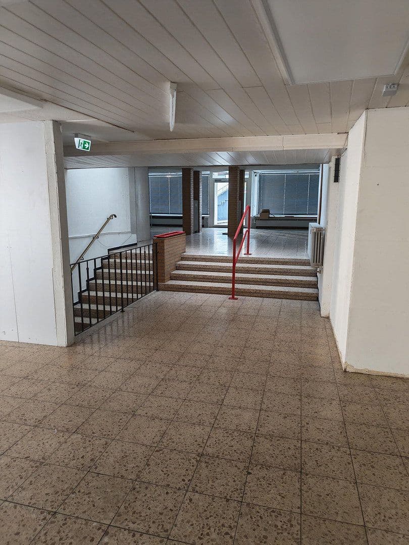 office to rent, 440 m², Schloßstraße 21, Hechingen, Baden-Württemberg office to rent, 440 m², Schloßstraße 21, Hechingen, Baden-Württemberg