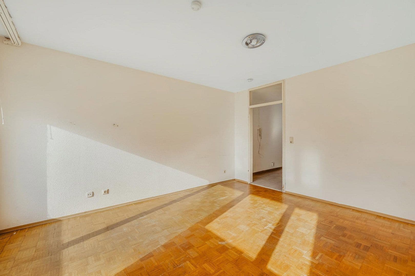 Studio flat for sale, 37 m², Stuttgart-Hofen, Baden-Württemberg Studio flat for sale, 37 m², Stuttgart-Hofen, Baden-Württemberg