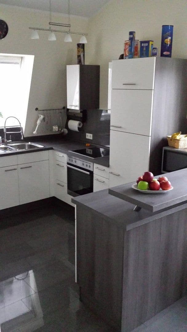1 bedroom with open-plan kitchen flat to rent, 107 m², Hesselerstraße 26, Würselen, North Rhine-Westphalia 1 bedroom with open-plan kitchen flat to rent, 107 m², Hesselerstraße 26, Würselen, North Rhine-Westphalia