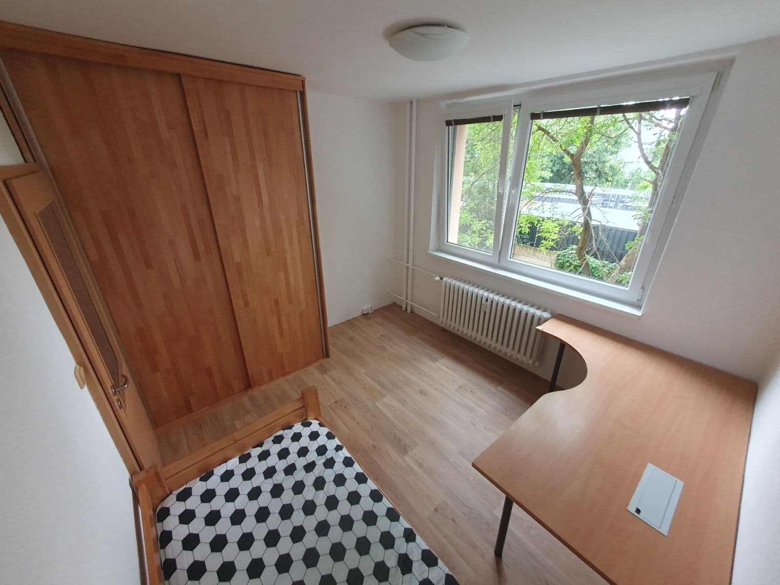 3 bedroom with open-plan kitchen flat to rent, 86 m², Škrétova, Brno, Jihomoravský Region 3 bedroom with open-plan kitchen flat to rent, 86 m², Škrétova, Brno, Jihomoravský Region