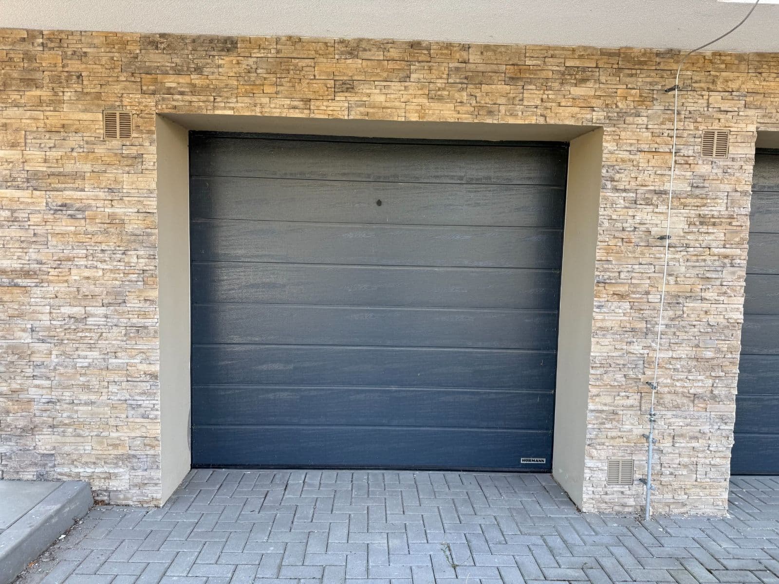 garage to rent, 18 m², Střední, Velké Meziříčí, Vysočina Region garage to rent, 18 m², Střední, Velké Meziříčí, Vysočina Region
