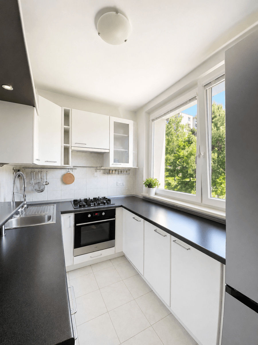 3 bedroom with open-plan kitchen flat for sale, 89 m², Česká, Zlín, Zlínský Region 3 bedroom with open-plan kitchen flat for sale, 89 m², Česká, Zlín, Zlínský Region