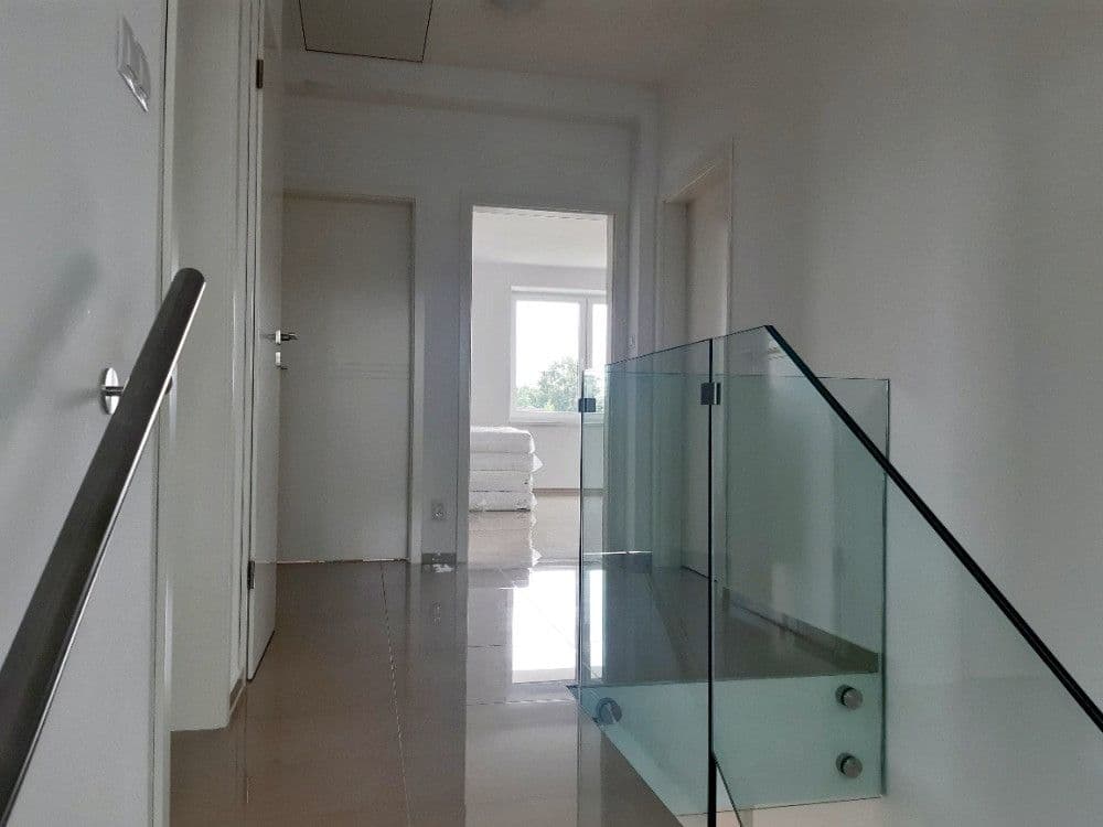 4 bedroom flat to rent, 150 m², Na Zlaté stoce, České Budějovice, Jihočeský Region 4 bedroom flat to rent, 150 m², Na Zlaté stoce, České Budějovice, Jihočeský Region