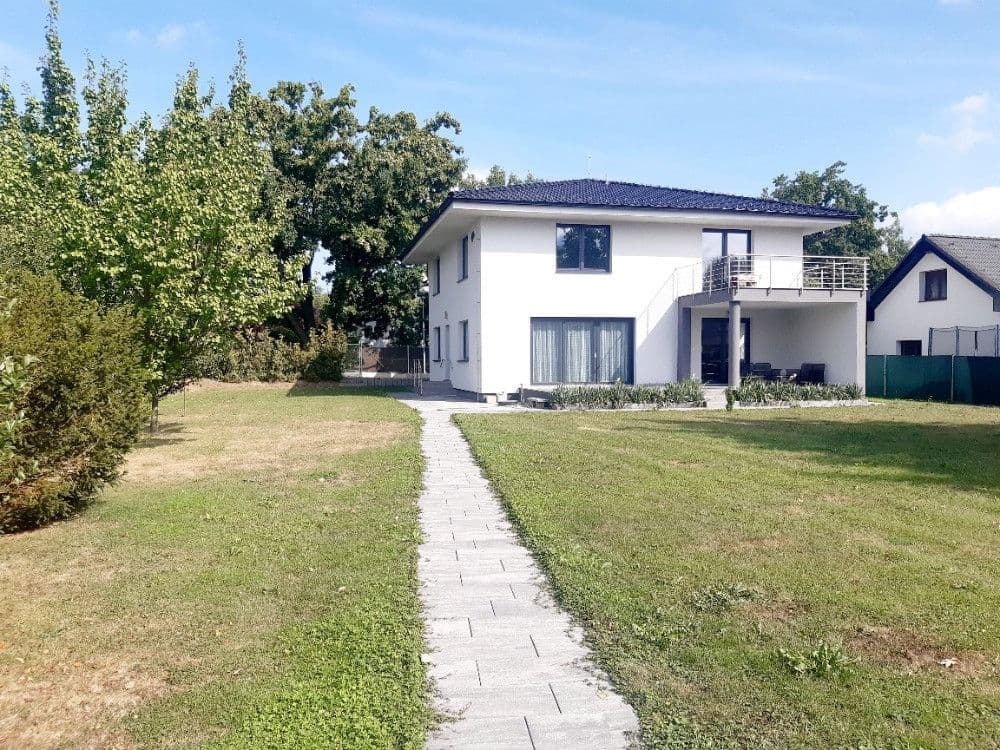 4 bedroom flat to rent, 150 m², Na Zlaté stoce, České Budějovice, Jihočeský Region 4 bedroom flat to rent, 150 m², Na Zlaté stoce, České Budějovice, Jihočeský Region