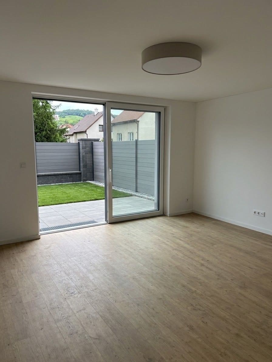 1 bedroom with open-plan kitchen flat to rent, 50 m², Ohnivcova, Prague, Prague 1 bedroom with open-plan kitchen flat to rent, 50 m², Ohnivcova, Prague, Prague
