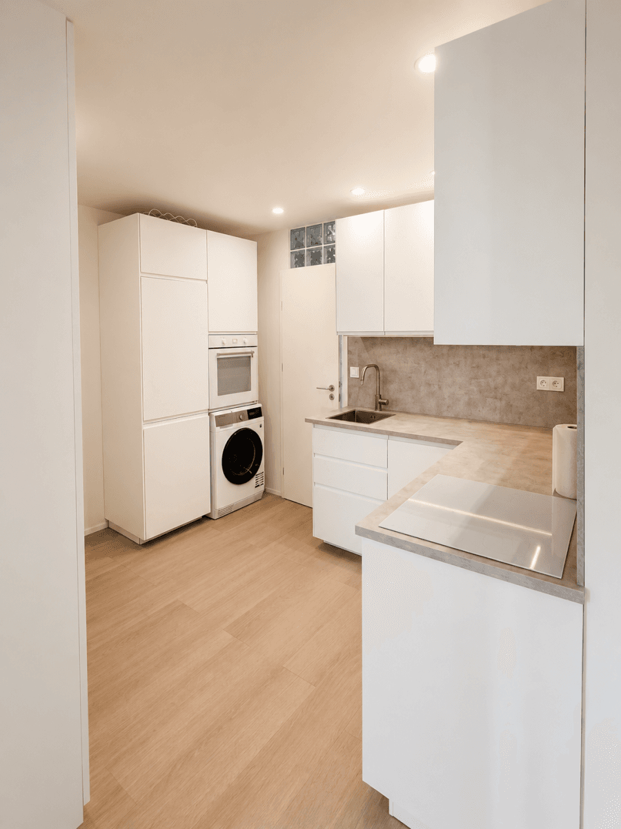 2 bedroom with open-plan kitchen flat to rent, 56 m², Evropská, Prague, Prague 2 bedroom with open-plan kitchen flat to rent, 56 m², Evropská, Prague, Prague