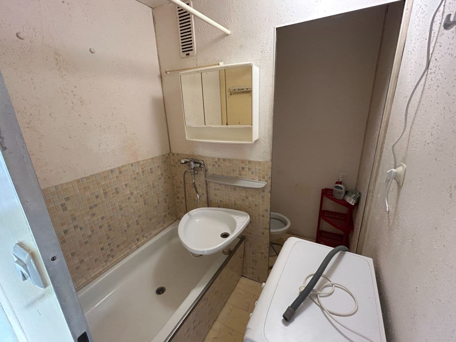 Studio flat to rent, 22 m², Ladova, Ústí nad Labem, Ústecký Region Studio flat to rent, 22 m², Ladova, Ústí nad Labem, Ústecký Region