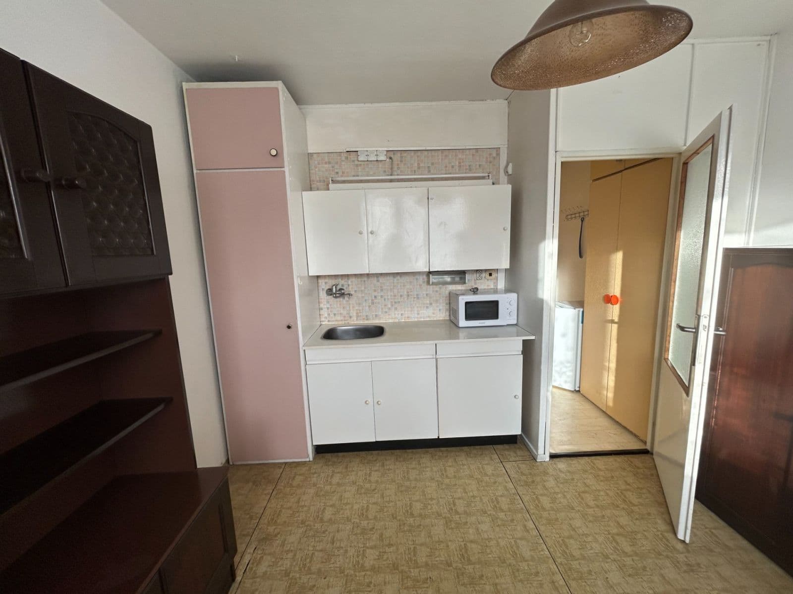 Studio flat to rent, 22 m², Ladova, Ústí nad Labem, Ústecký Region Studio flat to rent, 22 m², Ladova, Ústí nad Labem, Ústecký Region