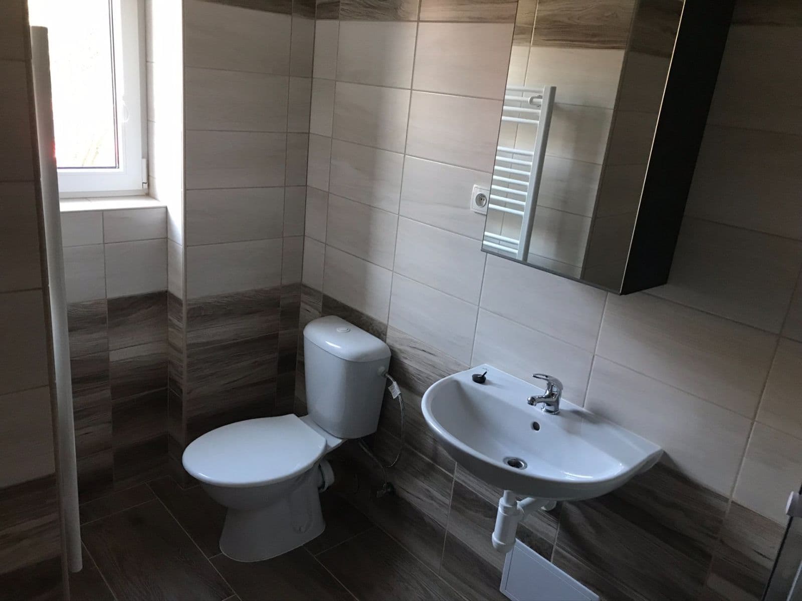 2 bedroom flat to rent, 52 m², 5. května, Mníšek pod Brdy, Středočeský Region 2 bedroom flat to rent, 52 m², 5. května, Mníšek pod Brdy, Středočeský Region