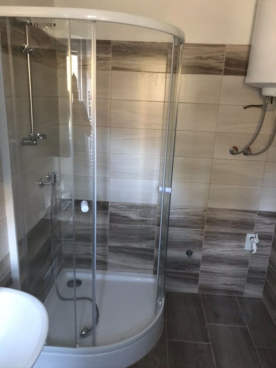 2 bedroom flat to rent, 52 m², 5. května, Mníšek pod Brdy, Středočeský Region 2 bedroom flat to rent, 52 m², 5. května, Mníšek pod Brdy, Středočeský Region
