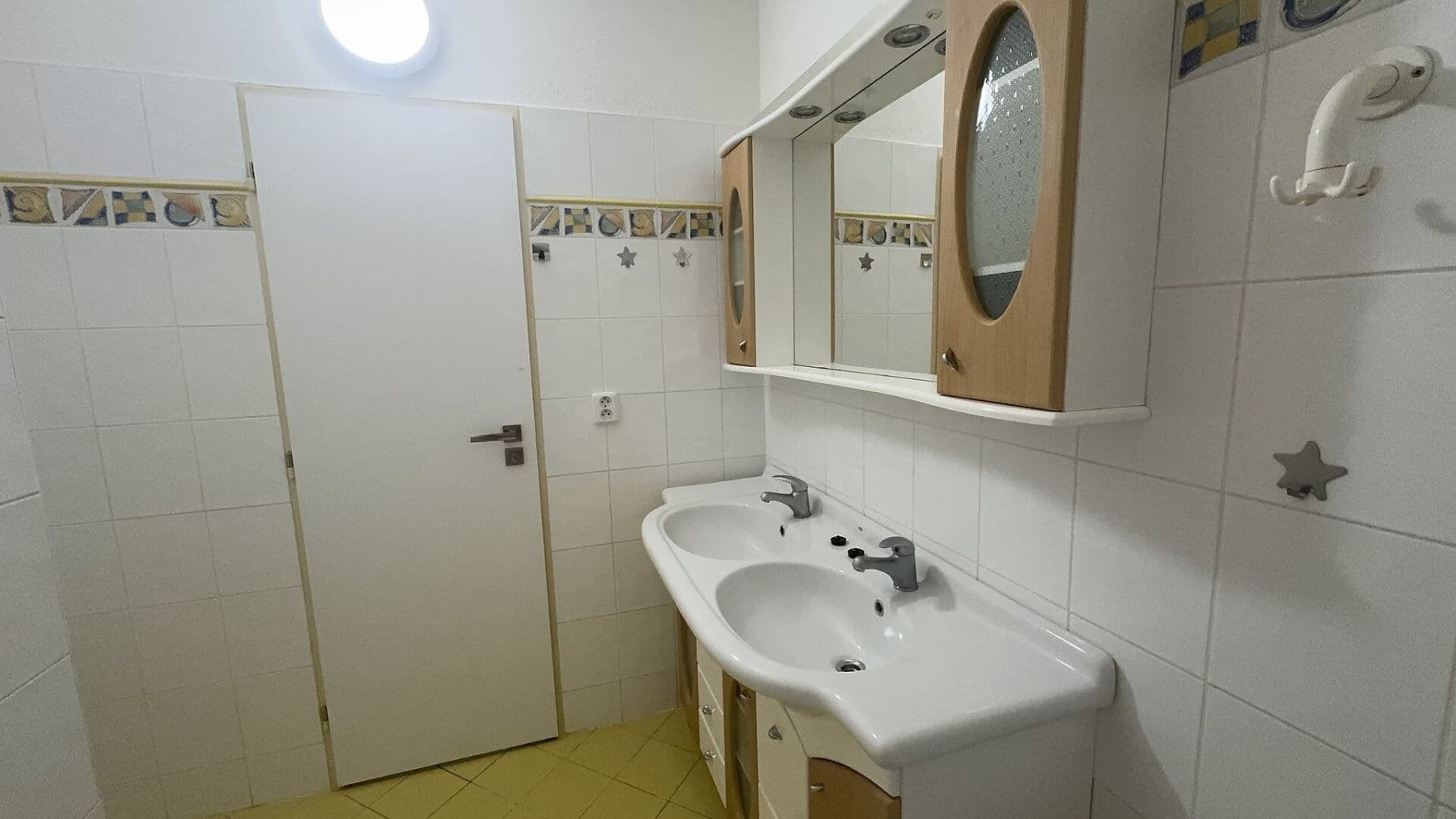 3 bedroom flat to rent, 84 m², Roháčova, Český Brod, Středočeský Region 3 bedroom flat to rent, 84 m², Roháčova, Český Brod, Středočeský Region