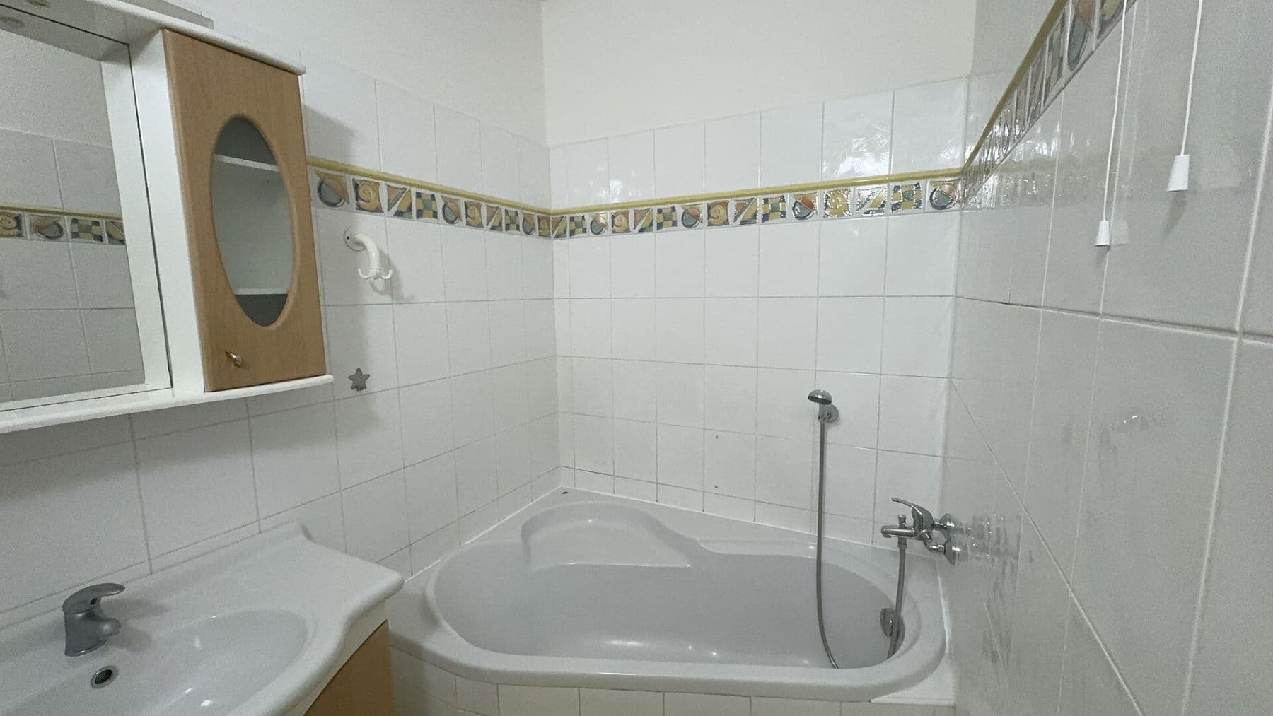 3 bedroom flat to rent, 84 m², Roháčova, Český Brod, Středočeský Region 3 bedroom flat to rent, 84 m², Roháčova, Český Brod, Středočeský Region