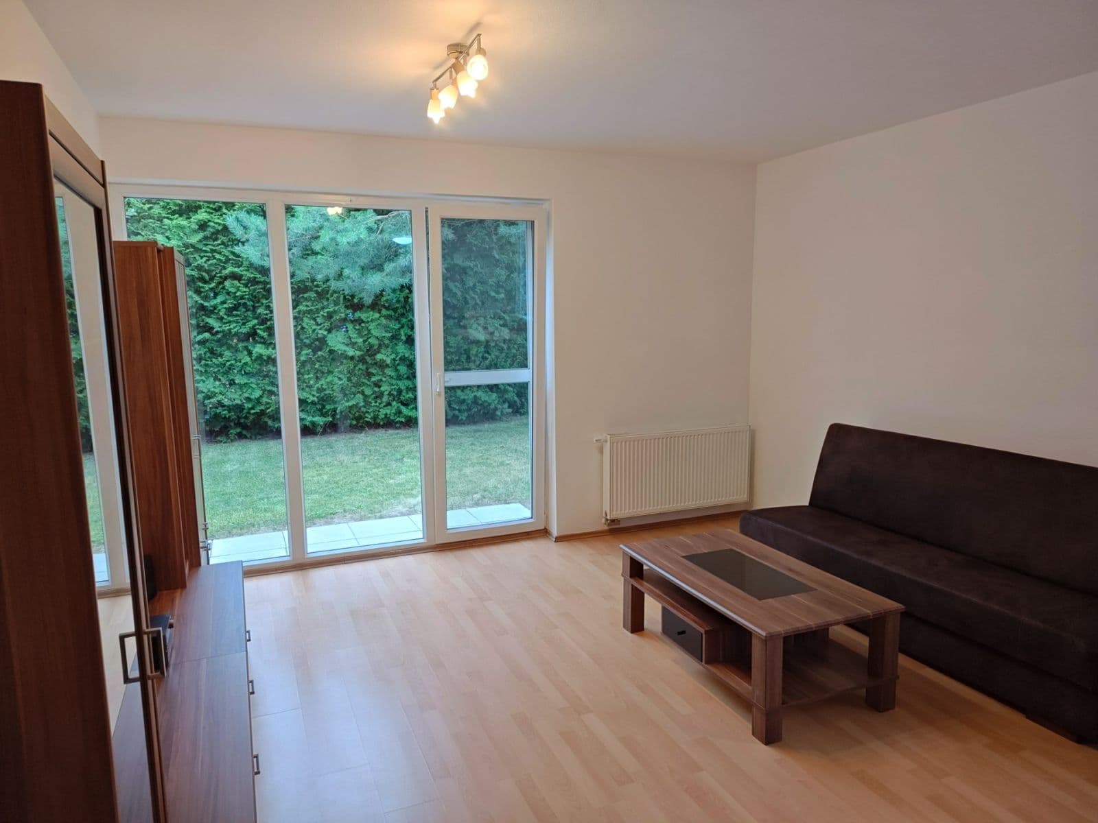 1 bedroom with open-plan kitchen flat to rent, 53 m², Lysolajská, Horoměřice, Středočeský Region 1 bedroom with open-plan kitchen flat to rent, 53 m², Lysolajská, Horoměřice, Středočeský Region