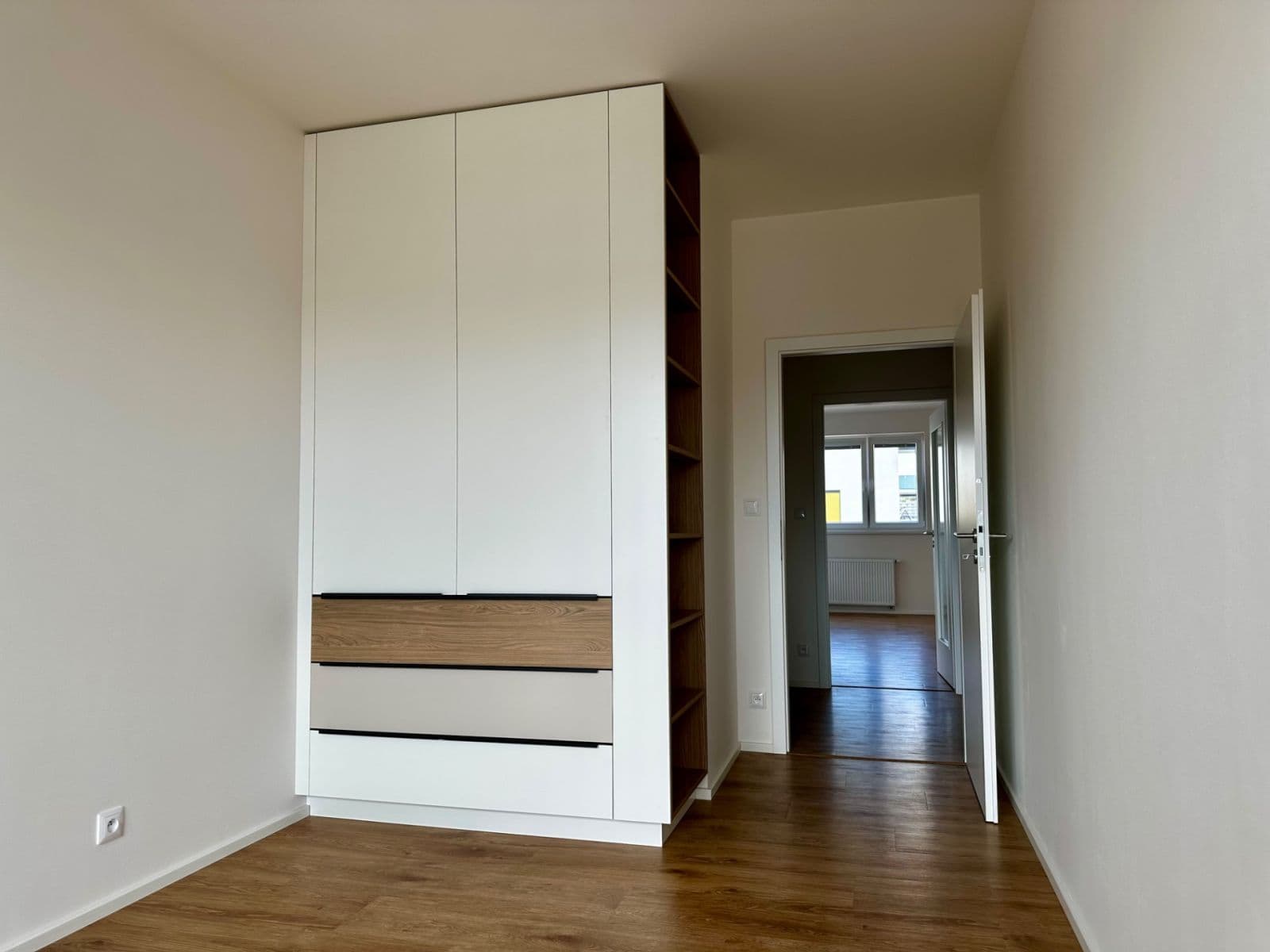 1 bedroom with open-plan kitchen flat to rent, 64 m², Gerstelova, Prague, Prague 1 bedroom with open-plan kitchen flat to rent, 64 m², Gerstelova, Prague, Prague