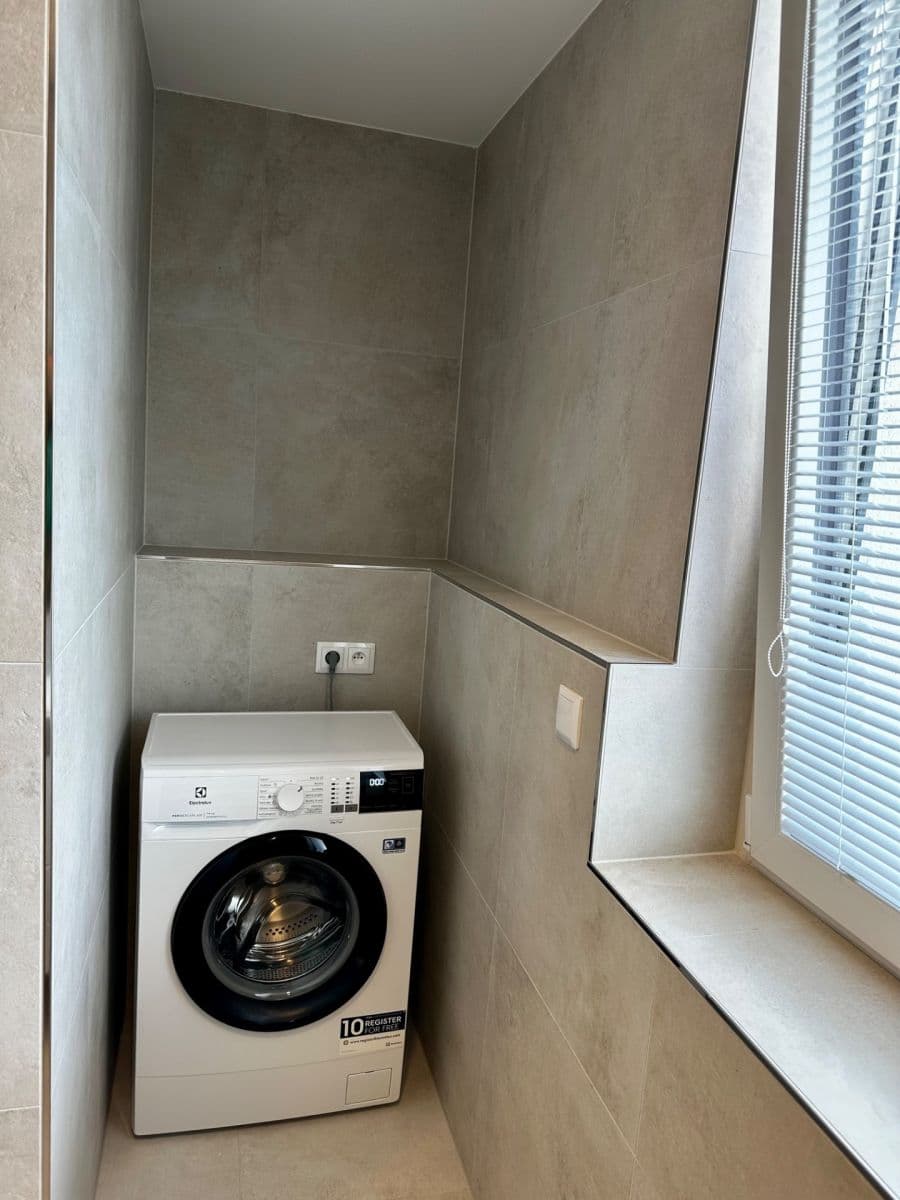 1 bedroom with open-plan kitchen flat to rent, 64 m², Gerstelova, Prague, Prague 1 bedroom with open-plan kitchen flat to rent, 64 m², Gerstelova, Prague, Prague