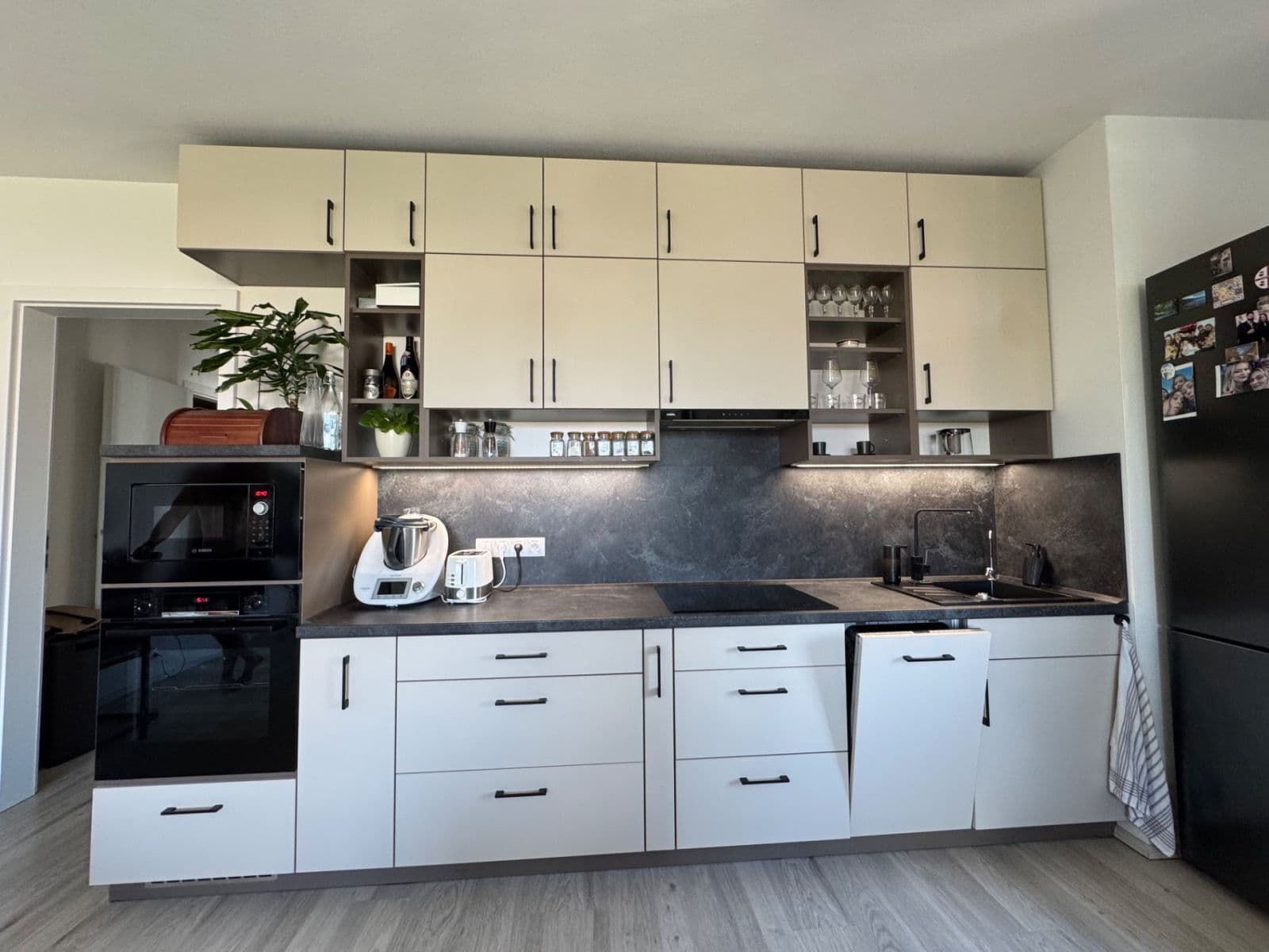 1 bedroom with open-plan kitchen flat to rent, 64 m², Františka Kováříka, Plzeň, Plzeňský Region 1 bedroom with open-plan kitchen flat to rent, 64 m², Františka Kováříka, Plzeň, Plzeňský Region