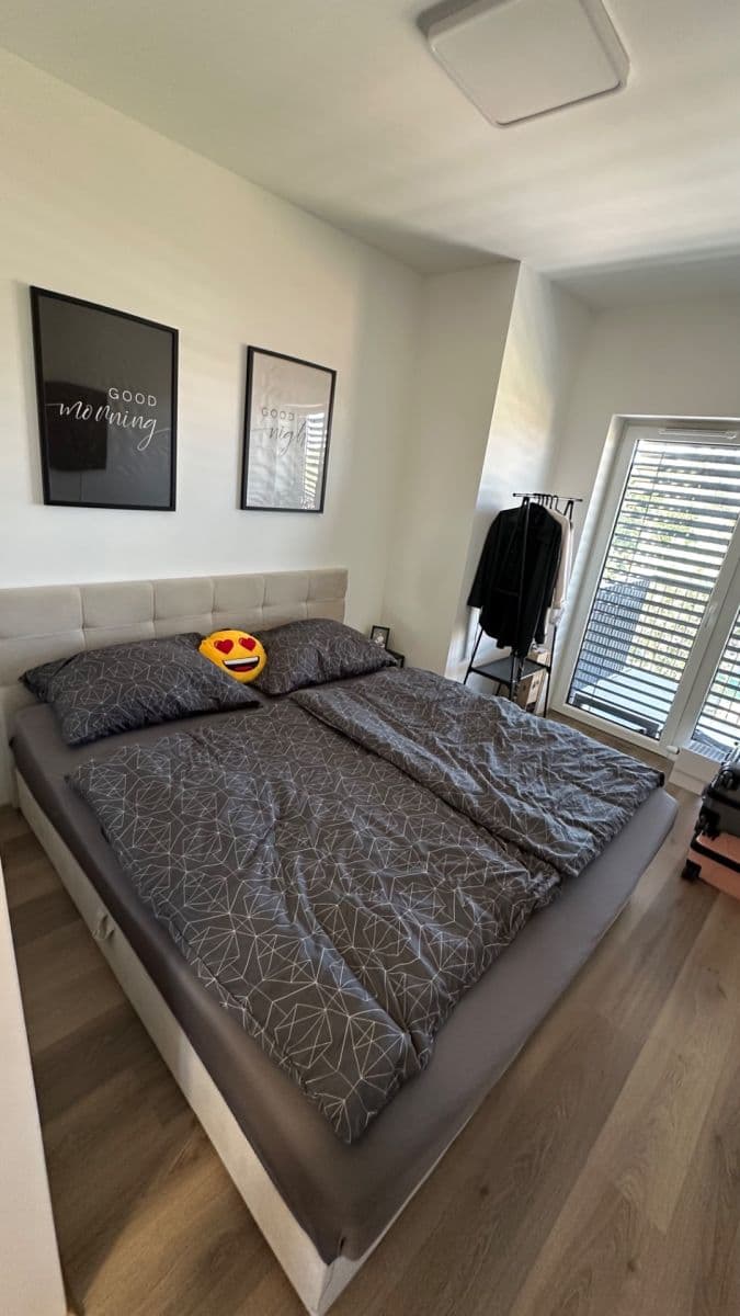 2 bedroom with open-plan kitchen flat to rent, 70 m², Ve Lhotce, Prague, Prague 2 bedroom with open-plan kitchen flat to rent, 70 m², Ve Lhotce, Prague, Prague
