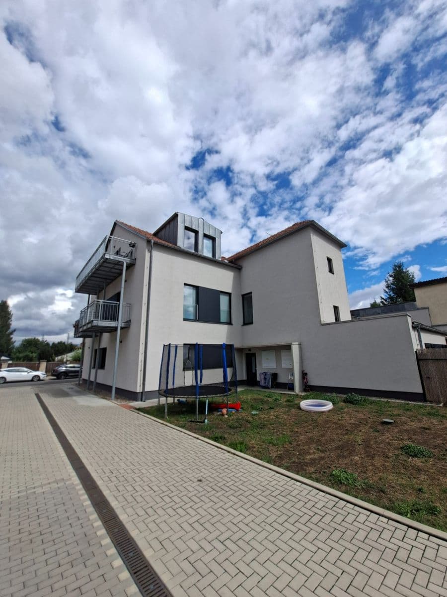 Studio flat to rent, 33 m², Dělnická, Čelákovice, Středočeský Region Studio flat to rent, 33 m², Dělnická, Čelákovice, Středočeský Region
