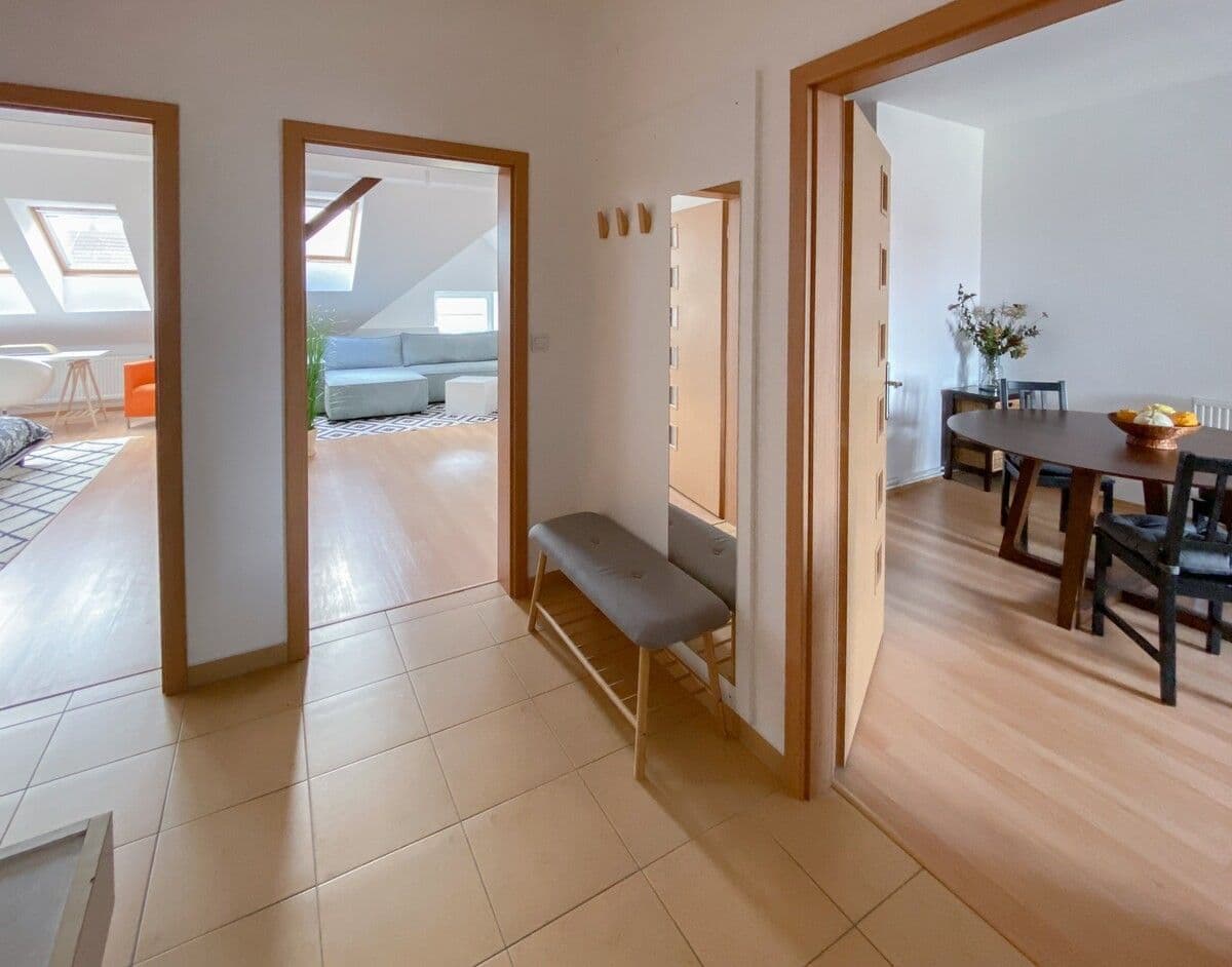 2 bedroom with open-plan kitchen flat for sale, 89 m², Bendova, Plzeň, Plzeňský Region 2 bedroom with open-plan kitchen flat for sale, 89 m², Bendova, Plzeň, Plzeňský Region