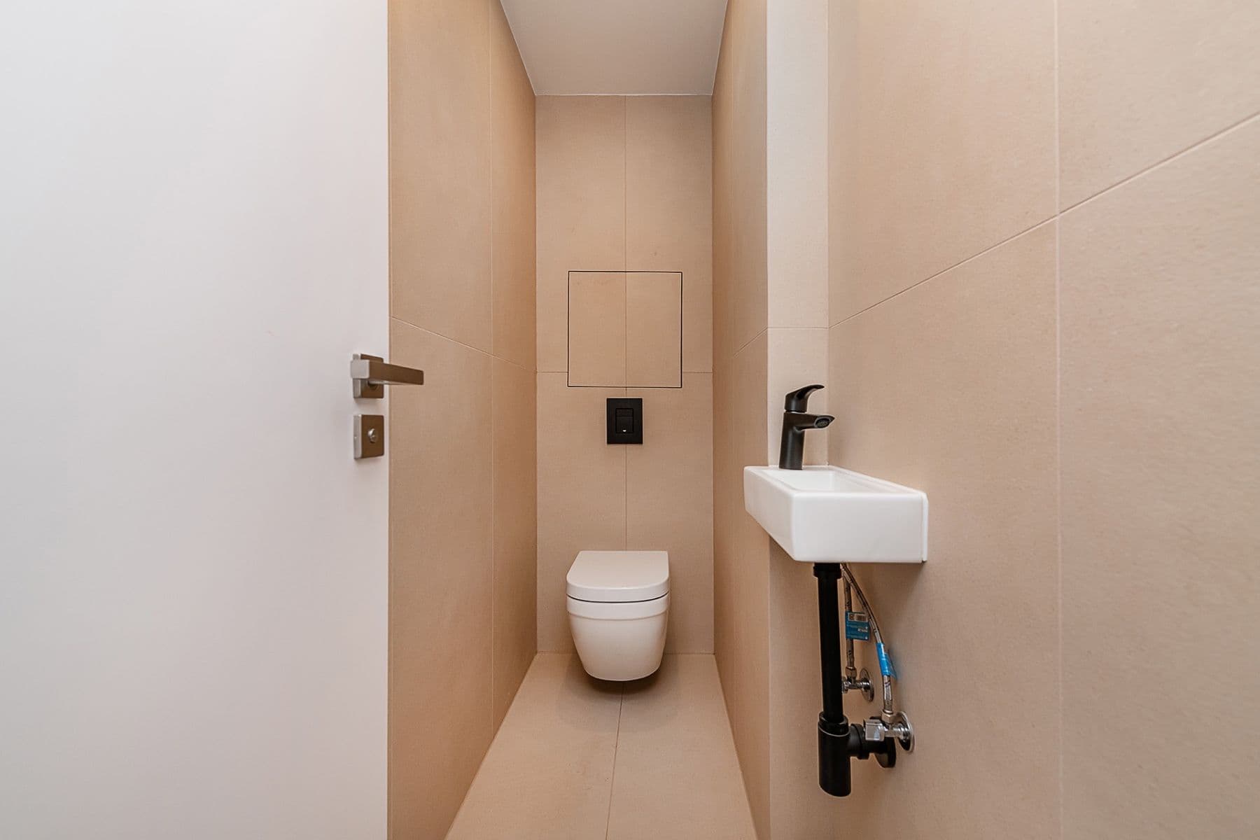 1 bedroom with open-plan kitchen flat for sale, 41 m², Jakutská, Prague, Prague 1 bedroom with open-plan kitchen flat for sale, 41 m², Jakutská, Prague, Prague