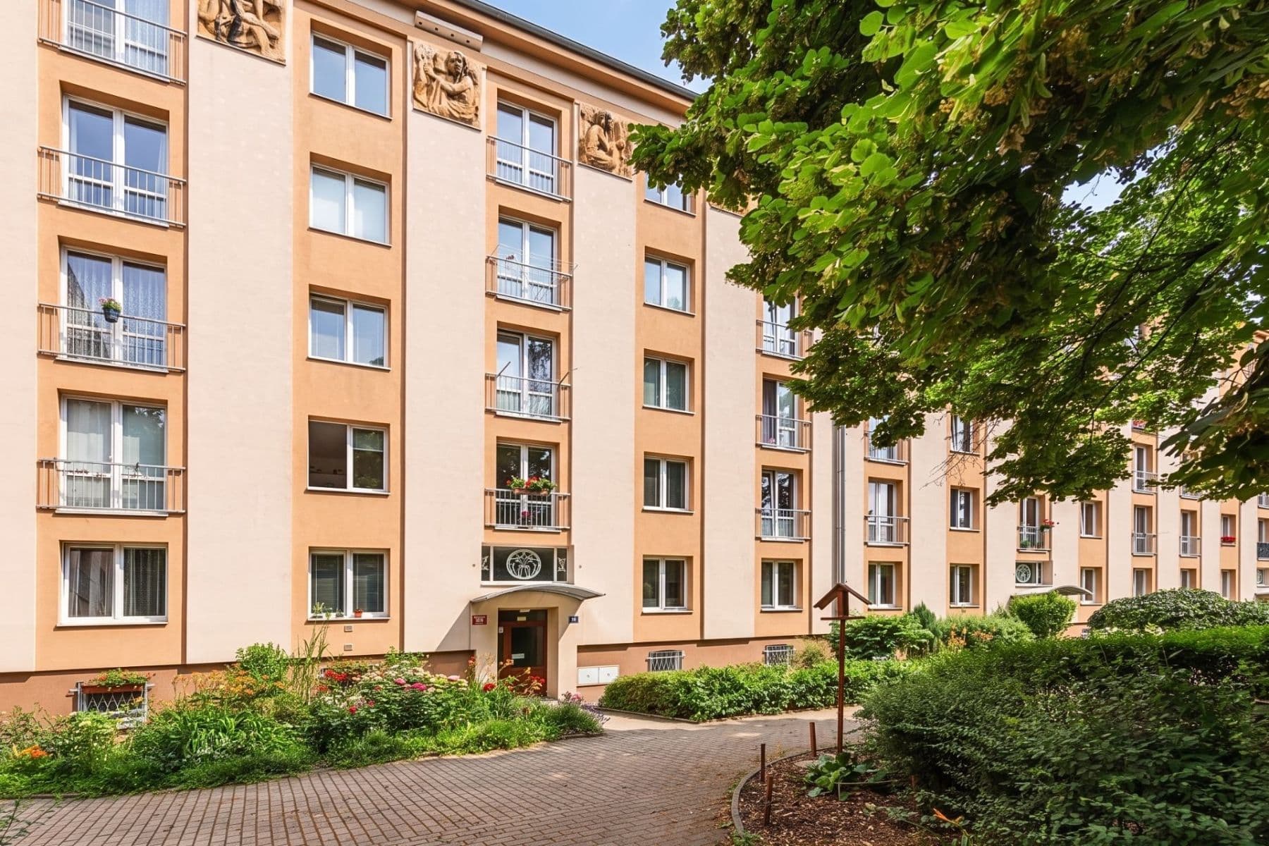 1 bedroom with open-plan kitchen flat for sale, 41 m², Jakutská, Prague, Prague 1 bedroom with open-plan kitchen flat for sale, 41 m², Jakutská, Prague, Prague