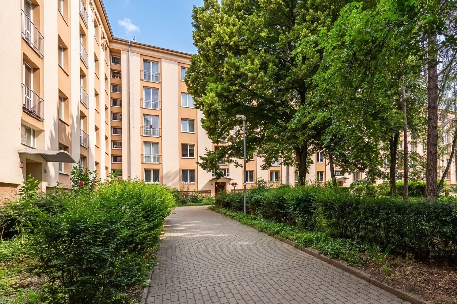 1 bedroom with open-plan kitchen flat for sale, 41 m², Jakutská, Prague, Prague 1 bedroom with open-plan kitchen flat for sale, 41 m², Jakutská, Prague, Prague