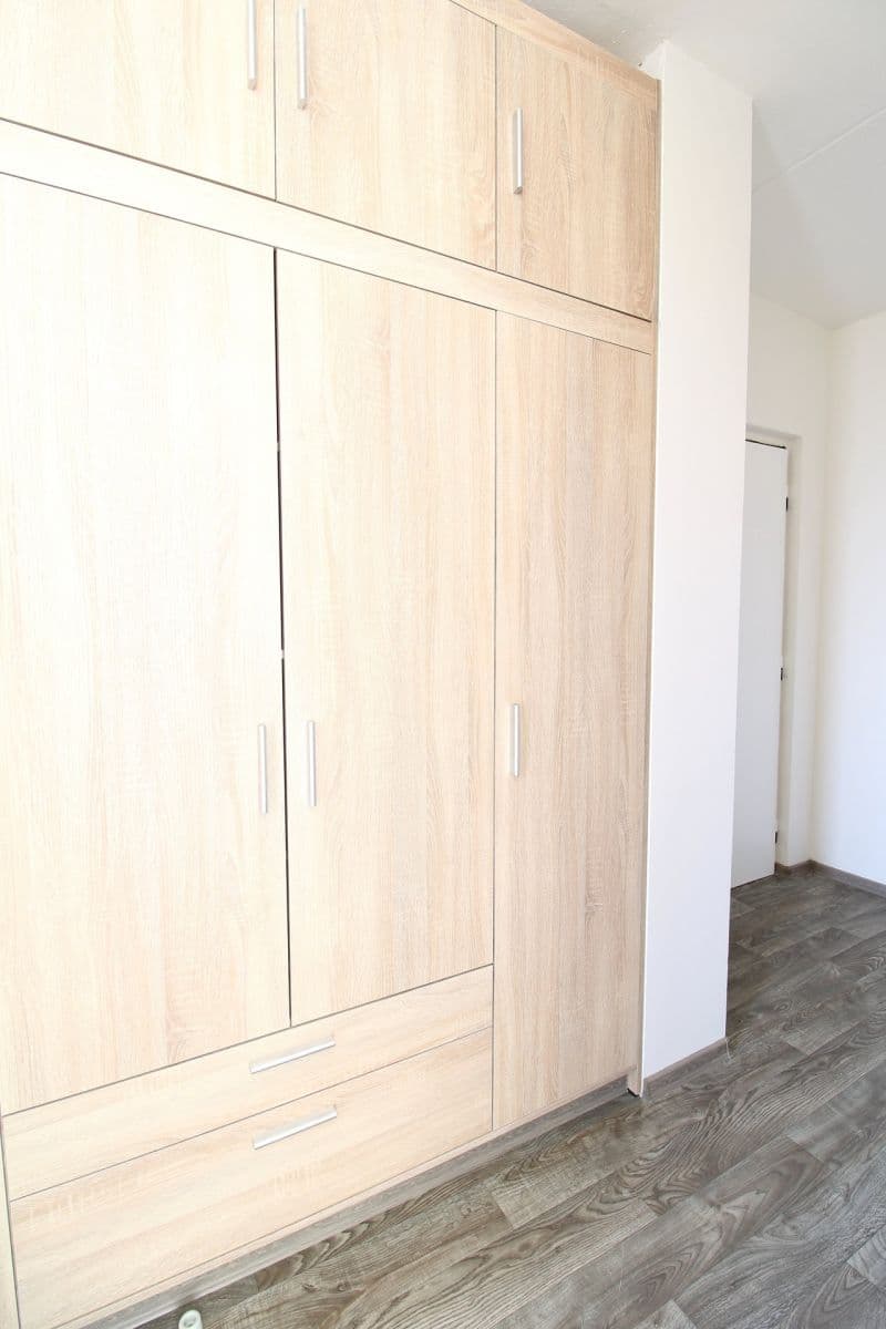1 bedroom with open-plan kitchen flat to rent, 40 m², Vitry, Kladno, Středočeský Region 1 bedroom with open-plan kitchen flat to rent, 40 m², Vitry, Kladno, Středočeský Region