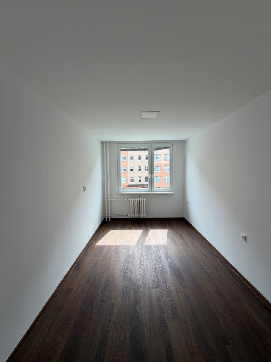 1 bedroom with open-plan kitchen flat to rent, 45 m², Mádrova, Prague, Prague 1 bedroom with open-plan kitchen flat to rent, 45 m², Mádrova, Prague, Prague