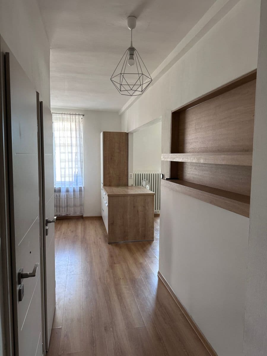 2 bedroom with open-plan kitchen flat to rent, 74 m², Botanická, Brno, Jihomoravský Region 2 bedroom with open-plan kitchen flat to rent, 74 m², Botanická, Brno, Jihomoravský Region