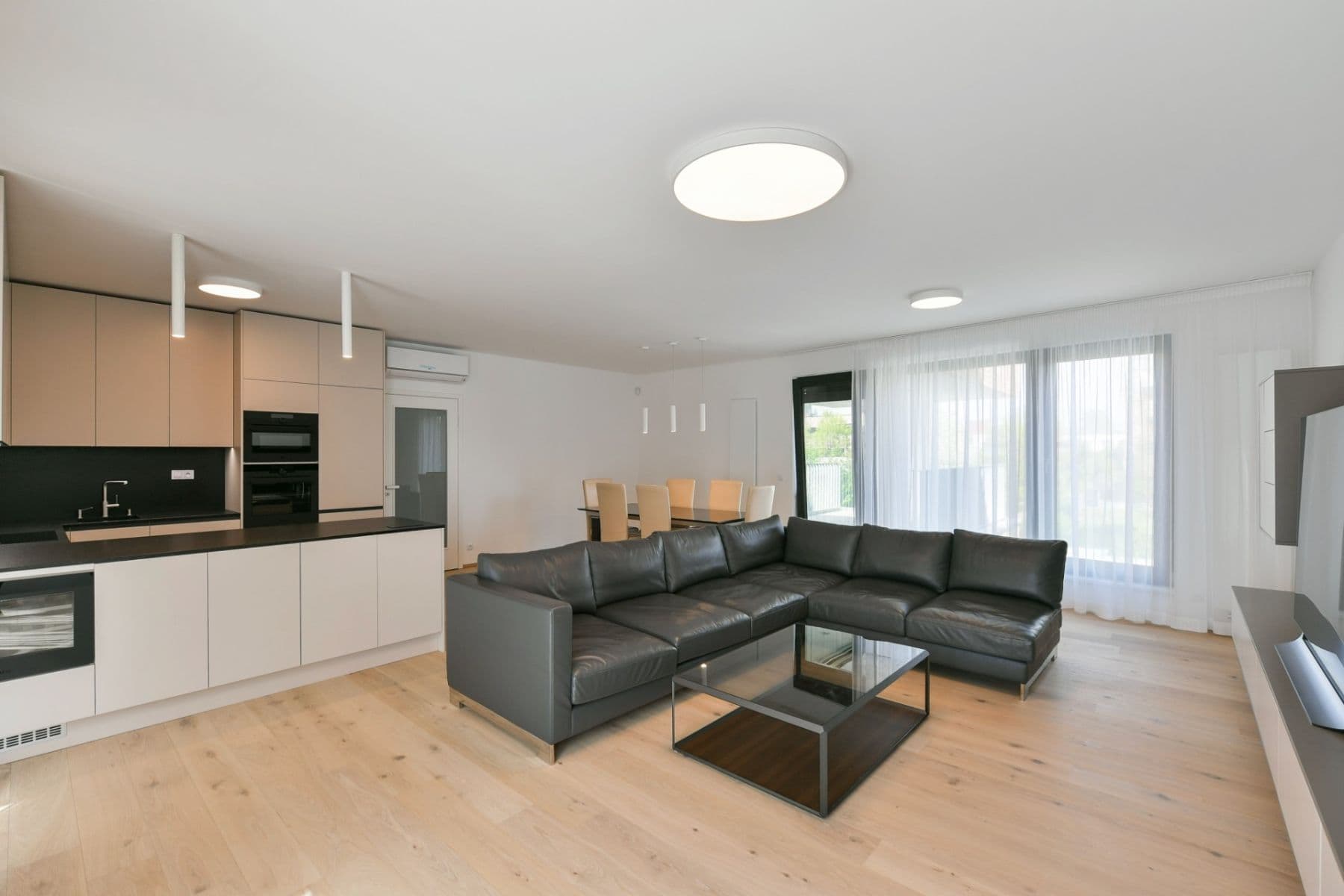 2 bedroom with open-plan kitchen flat to rent, 115 m², Michelská, Prague, Prague 2 bedroom with open-plan kitchen flat to rent, 115 m², Michelská, Prague, Prague